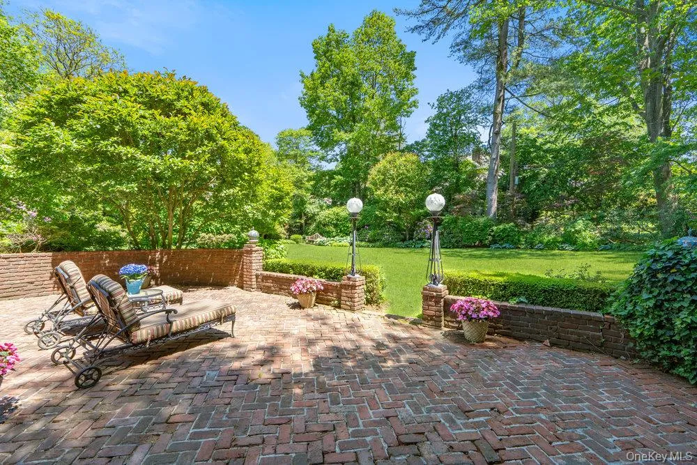 34 Wensley Drive, North Hempstead, NY, 5 Bedrooms Bedrooms, 9 Rooms Rooms,3 BathroomsBathrooms,Residential,For Rent,Wensley,0,1037943 34 Wensley Drive, North Hempstead, NY, 5 Bedrooms Bedrooms, 9 Rooms Rooms,3 BathroomsBathrooms,Residential,For Rent,Wensley,0,1037943