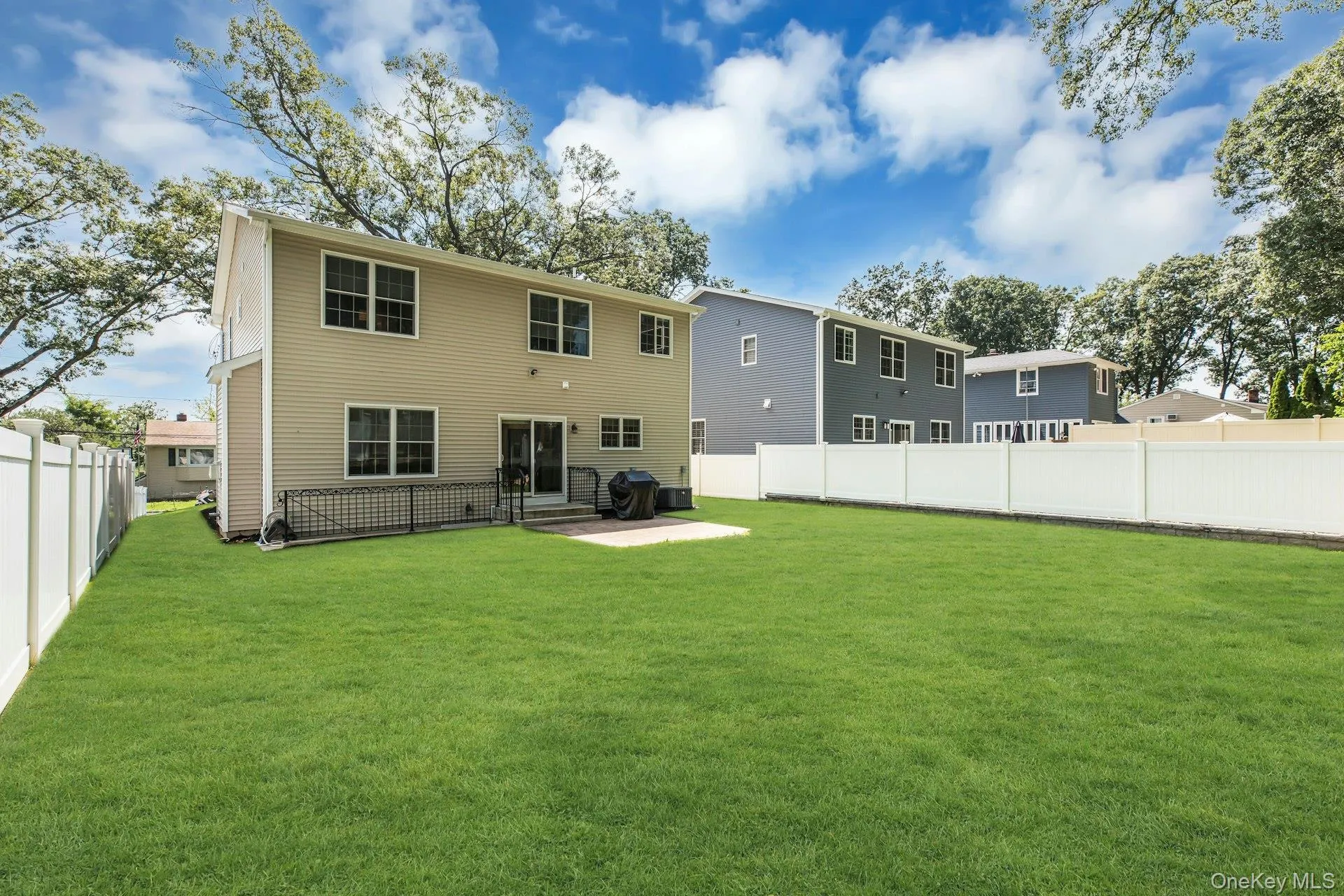 9 Hickory Road, Oyster Bay, NY, 4 Bedrooms Bedrooms, 8 Rooms Rooms,2 BathroomsBathrooms,Residential,For Rent,Hickory,0,1037944 9 Hickory Road, Oyster Bay, NY, 4 Bedrooms Bedrooms, 8 Rooms Rooms,2 BathroomsBathrooms,Residential,For Rent,Hickory,0,1037944