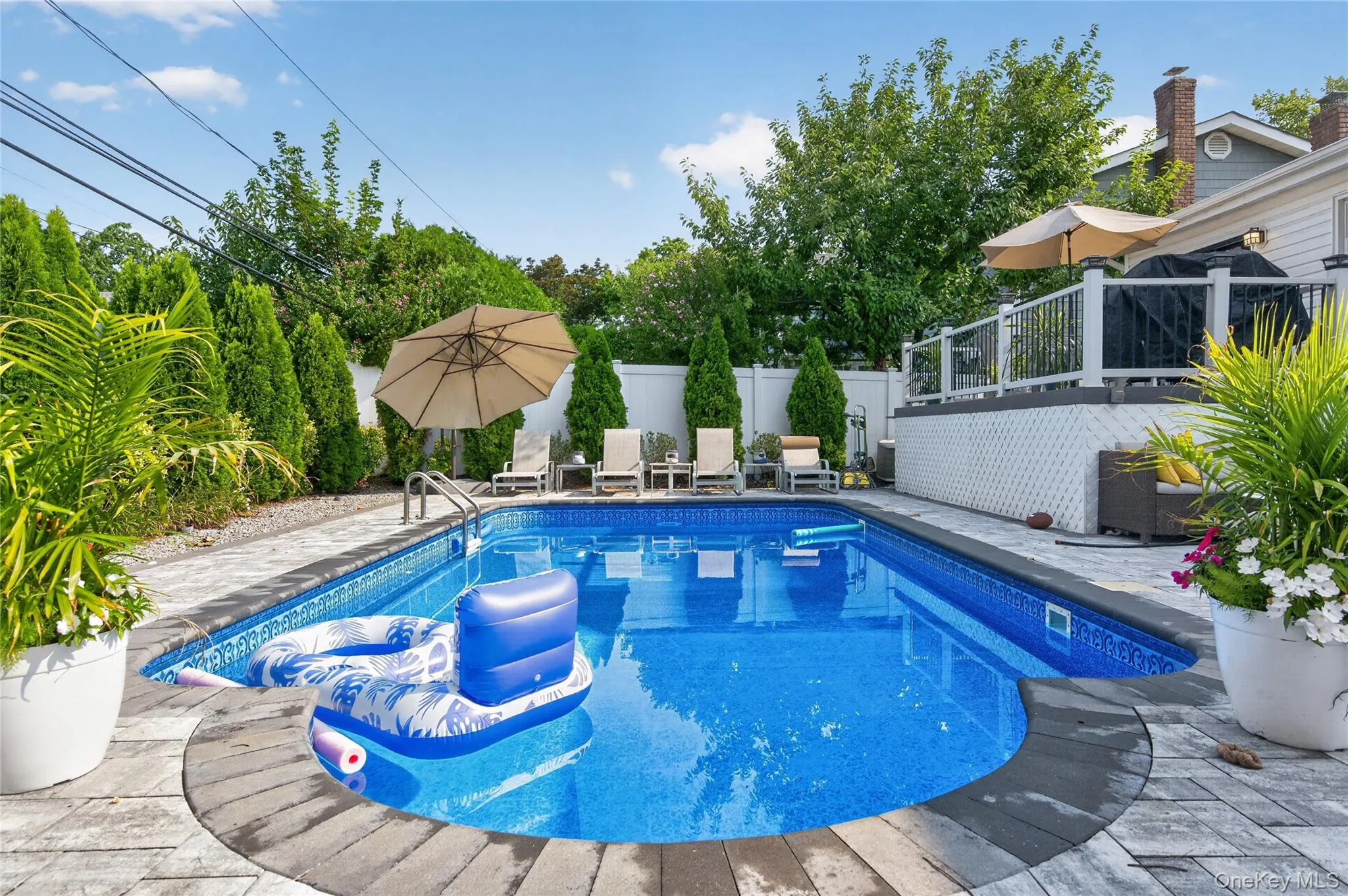 31 Driftwood Drive, North Hempstead, NY, 4 Bedrooms Bedrooms, 8 Rooms Rooms,3 BathroomsBathrooms,Residential,For Rent,Driftwood,0,1037946 31 Driftwood Drive, North Hempstead, NY, 4 Bedrooms Bedrooms, 8 Rooms Rooms,3 BathroomsBathrooms,Residential,For Rent,Driftwood,0,1037946