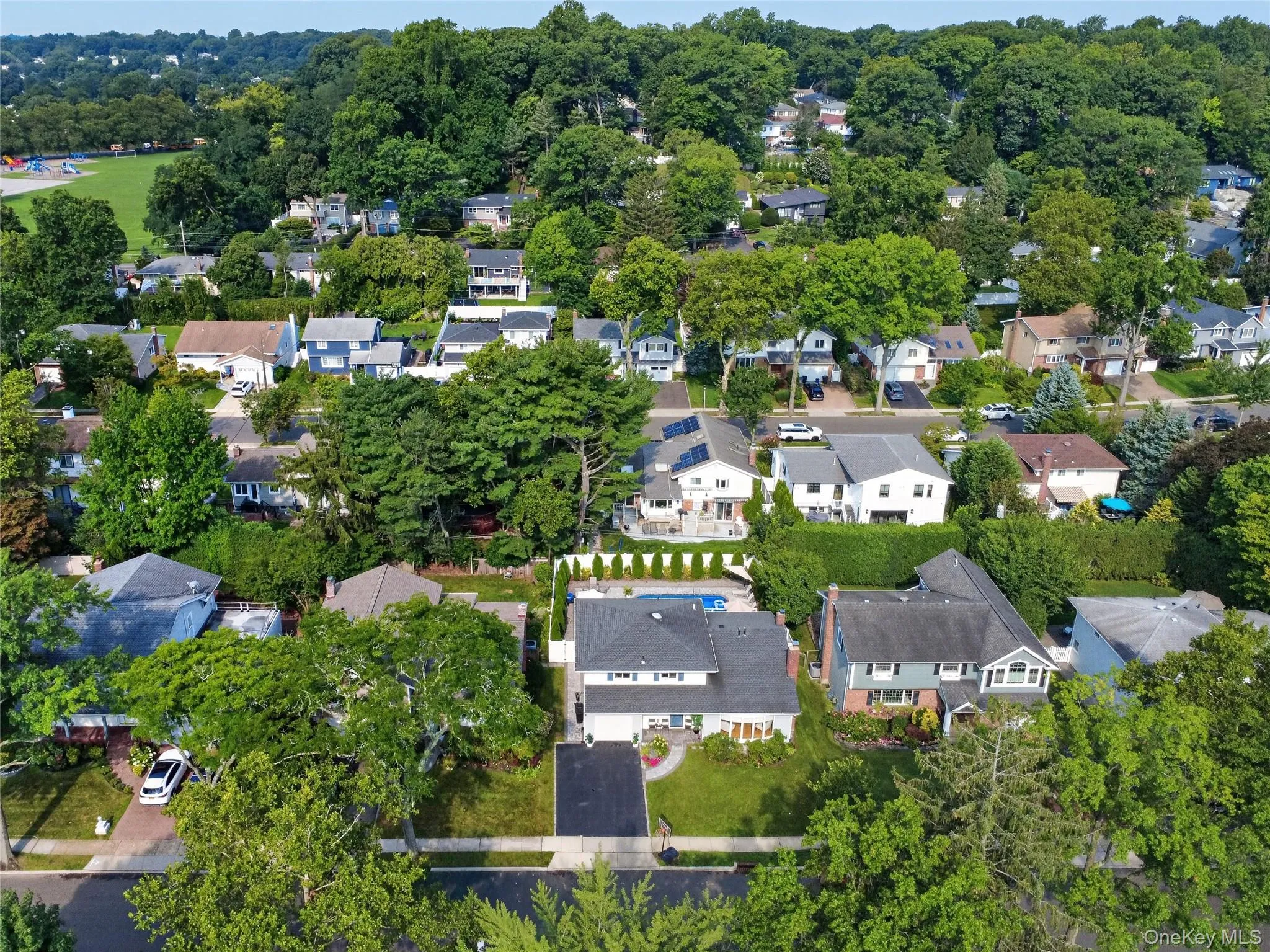 31 Driftwood Drive, North Hempstead, NY, 4 Bedrooms Bedrooms, 8 Rooms Rooms,3 BathroomsBathrooms,Residential,For Rent,Driftwood,0,1037946 31 Driftwood Drive, North Hempstead, NY, 4 Bedrooms Bedrooms, 8 Rooms Rooms,3 BathroomsBathrooms,Residential,For Rent,Driftwood,0,1037946