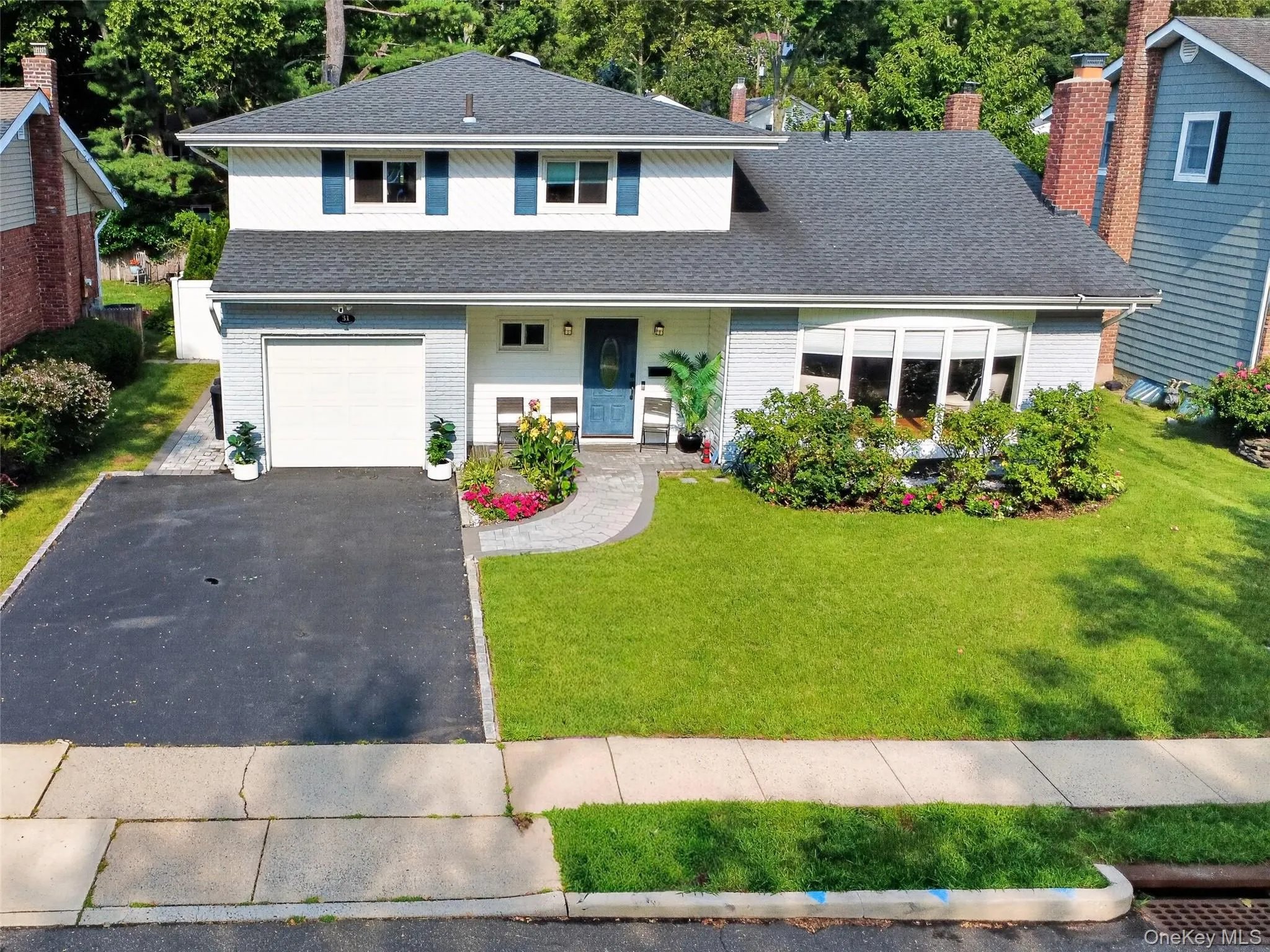 31 Driftwood Drive, North Hempstead, NY, 4 Bedrooms Bedrooms, 8 Rooms Rooms,3 BathroomsBathrooms,Residential,For Rent,Driftwood,0,1037946 31 Driftwood Drive, North Hempstead, NY, 4 Bedrooms Bedrooms, 8 Rooms Rooms,3 BathroomsBathrooms,Residential,For Rent,Driftwood,0,1037946