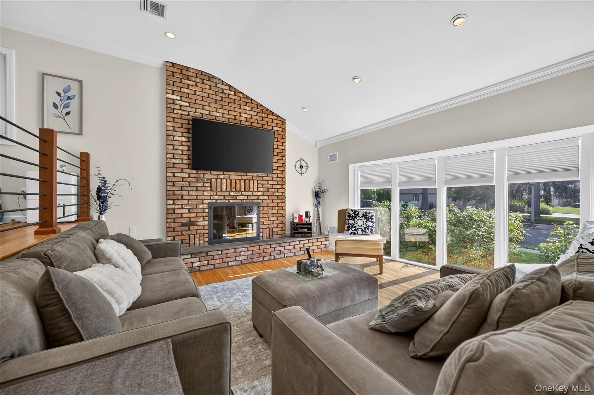 31 Driftwood Drive, North Hempstead, NY, 4 Bedrooms Bedrooms, 8 Rooms Rooms,3 BathroomsBathrooms,Residential,For Rent,Driftwood,0,1037946 31 Driftwood Drive, North Hempstead, NY, 4 Bedrooms Bedrooms, 8 Rooms Rooms,3 BathroomsBathrooms,Residential,For Rent,Driftwood,0,1037946