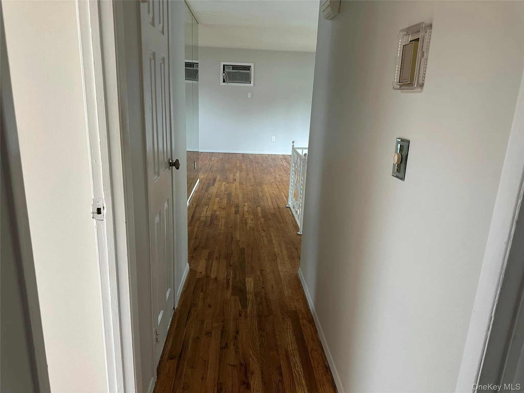 308 Essex Street, Babylon, NY, 2 Bedrooms Bedrooms, 5 Rooms Rooms,1 BathroomBathrooms,Residential Lease,For Rent,Essex,0,1037948 308 Essex Street, Babylon, NY, 2 Bedrooms Bedrooms, 5 Rooms Rooms,1 BathroomBathrooms,Residential Lease,For Rent,Essex,0,1037948
