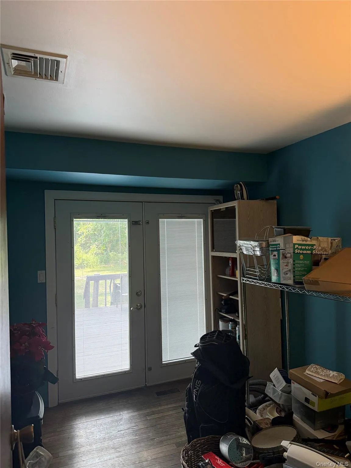 1612 Gardiner Drive, Islip, NY, 3 Bedrooms Bedrooms, 5 Rooms Rooms,2 BathroomsBathrooms,Residential,For Rent,Gardiner,0,1037951 1612 Gardiner Drive, Islip, NY, 3 Bedrooms Bedrooms, 5 Rooms Rooms,2 BathroomsBathrooms,Residential,For Rent,Gardiner,0,1037951