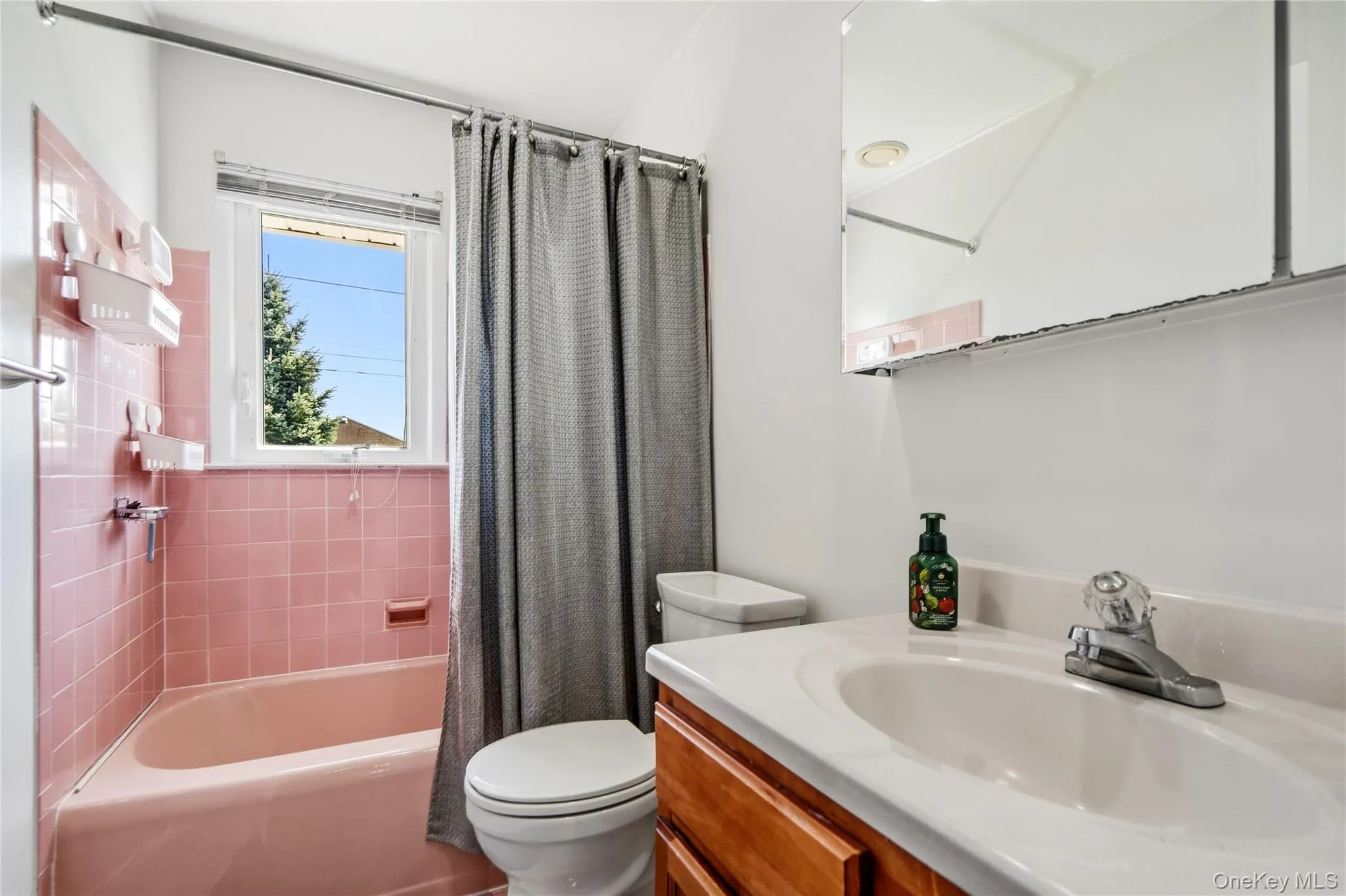 542 Suffolk Avenue, Oyster Bay, NY, 3 Bedrooms Bedrooms, 7 Rooms Rooms,2 BathroomsBathrooms,Residential,For Rent,Suffolk,0,1037953 542 Suffolk Avenue, Oyster Bay, NY, 3 Bedrooms Bedrooms, 7 Rooms Rooms,2 BathroomsBathrooms,Residential,For Rent,Suffolk,0,1037953