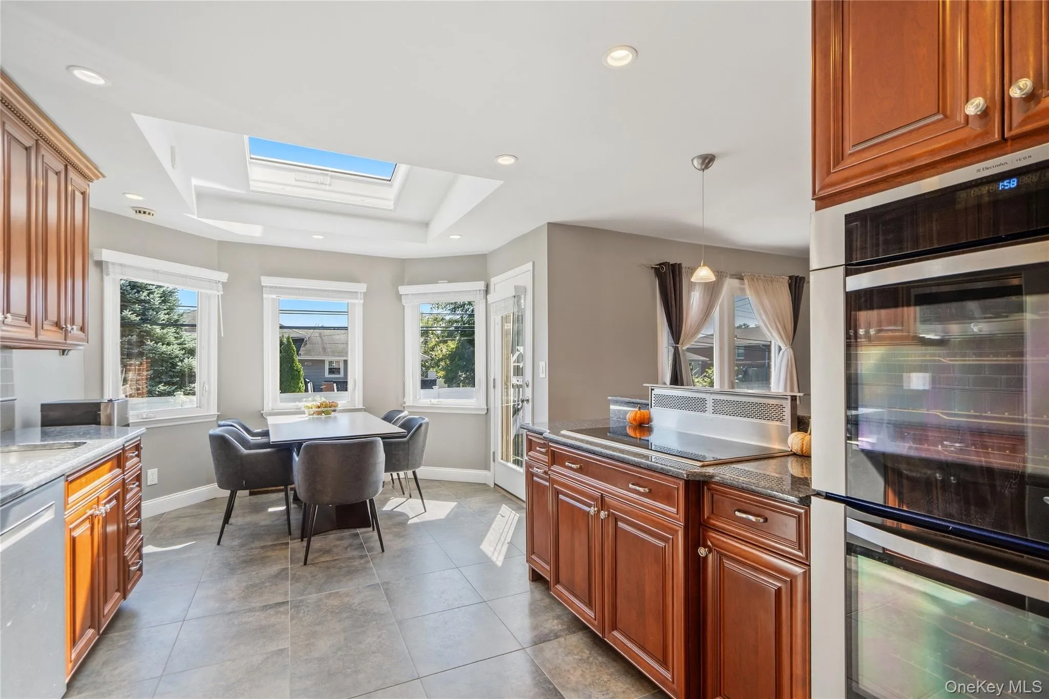 542 Suffolk Avenue, Oyster Bay, NY, 3 Bedrooms Bedrooms, 7 Rooms Rooms,2 BathroomsBathrooms,Residential,For Rent,Suffolk,0,1037953 542 Suffolk Avenue, Oyster Bay, NY, 3 Bedrooms Bedrooms, 7 Rooms Rooms,2 BathroomsBathrooms,Residential,For Rent,Suffolk,0,1037953