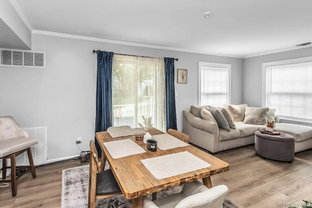 282 Fairview Circle, Brookhaven, NY, 2 Bedrooms Bedrooms, 5 Rooms Rooms,1 BathroomBathrooms,Residential,For Rent,Fairview,0,1037955 282 Fairview Circle, Brookhaven, NY, 2 Bedrooms Bedrooms, 5 Rooms Rooms,1 BathroomBathrooms,Residential,For Rent,Fairview,0,1037955