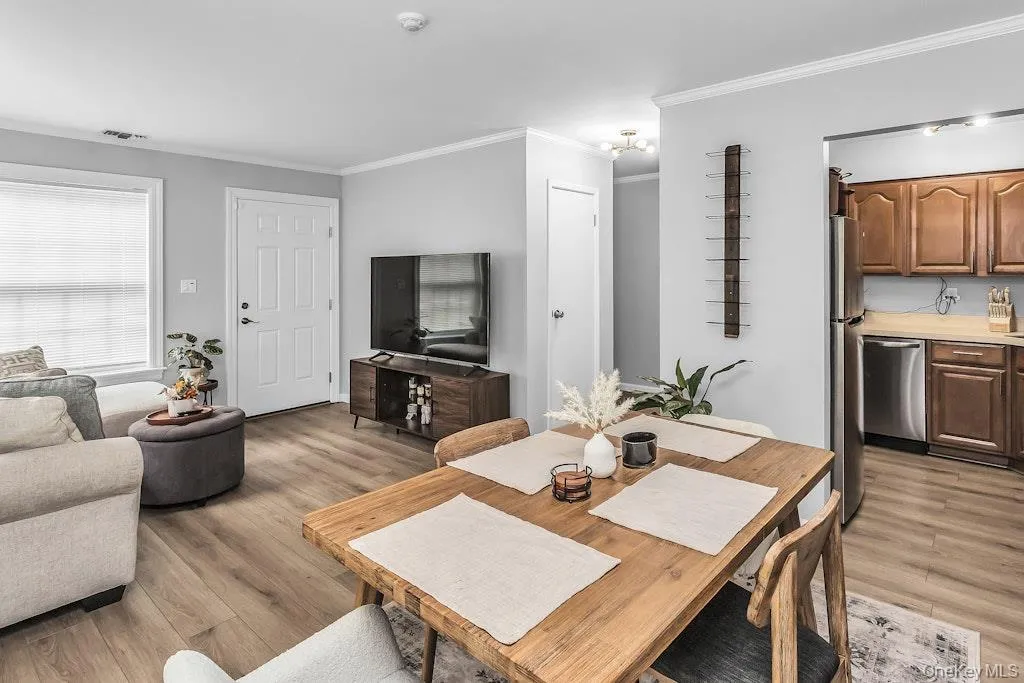 282 Fairview Circle, Brookhaven, NY, 2 Bedrooms Bedrooms, 5 Rooms Rooms,1 BathroomBathrooms,Residential,For Rent,Fairview,0,1037955 282 Fairview Circle, Brookhaven, NY, 2 Bedrooms Bedrooms, 5 Rooms Rooms,1 BathroomBathrooms,Residential,For Rent,Fairview,0,1037955