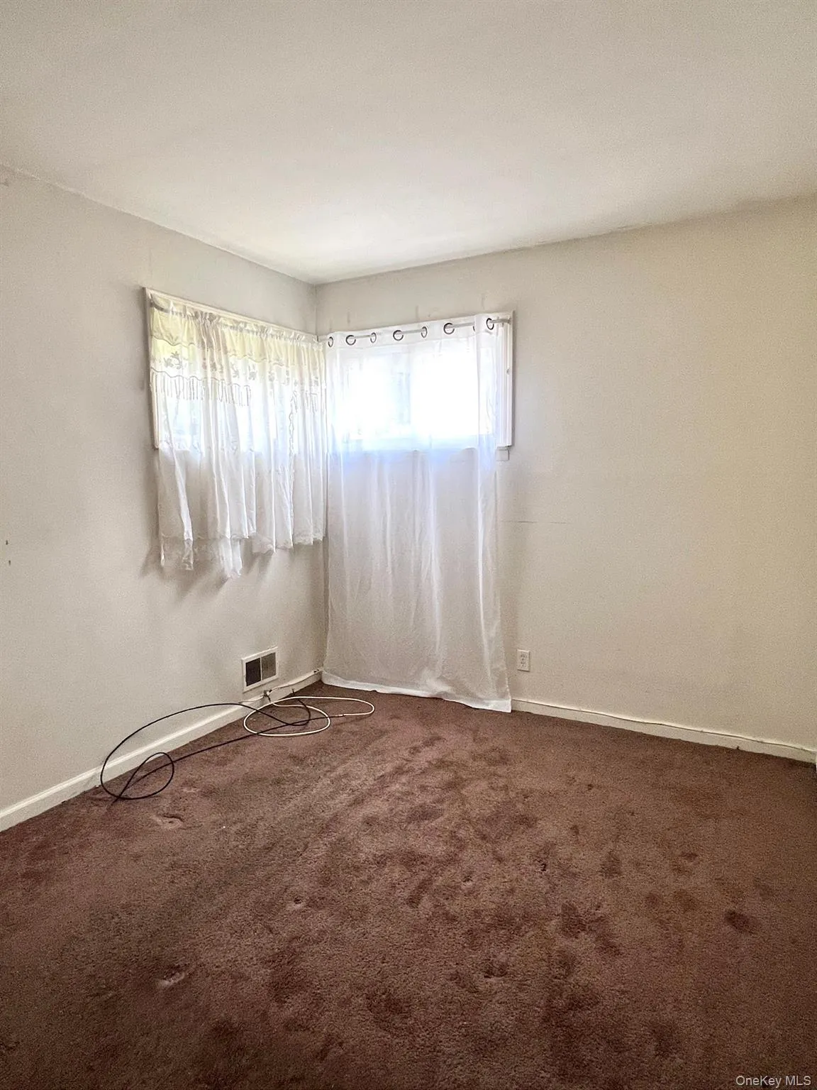 1656 Thompson Drive, Islip, NY, 3 Bedrooms Bedrooms, 5 Rooms Rooms,1 BathroomBathrooms,Residential,For Rent,Thompson,0,1037958 1656 Thompson Drive, Islip, NY, 3 Bedrooms Bedrooms, 5 Rooms Rooms,1 BathroomBathrooms,Residential,For Rent,Thompson,0,1037958