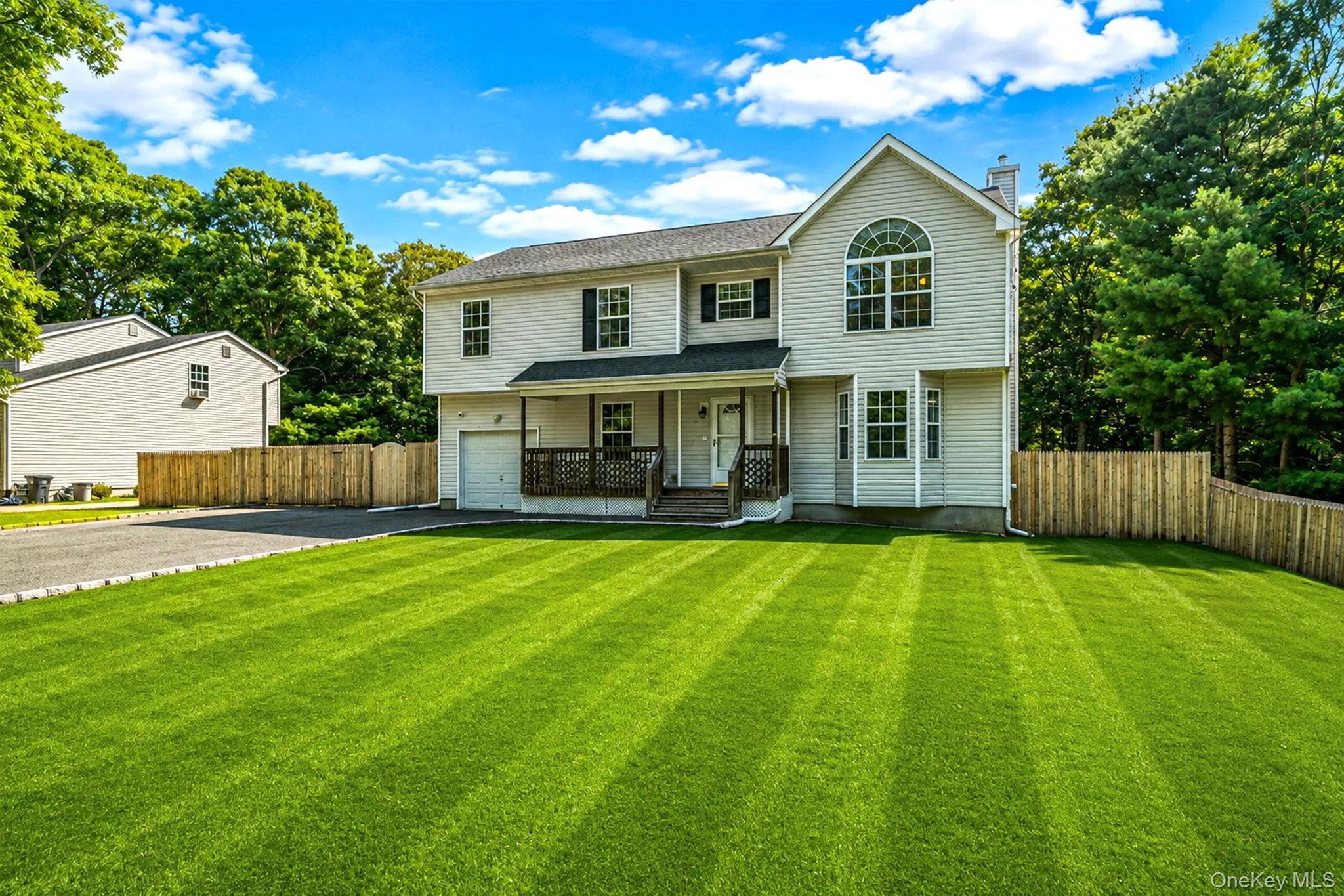 10 Cedar Lane, Brookhaven, NY, 4 Bedrooms Bedrooms, 8 Rooms Rooms,2 BathroomsBathrooms,Residential,For Rent,Cedar,0,1037959 10 Cedar Lane, Brookhaven, NY, 4 Bedrooms Bedrooms, 8 Rooms Rooms,2 BathroomsBathrooms,Residential,For Rent,Cedar,0,1037959