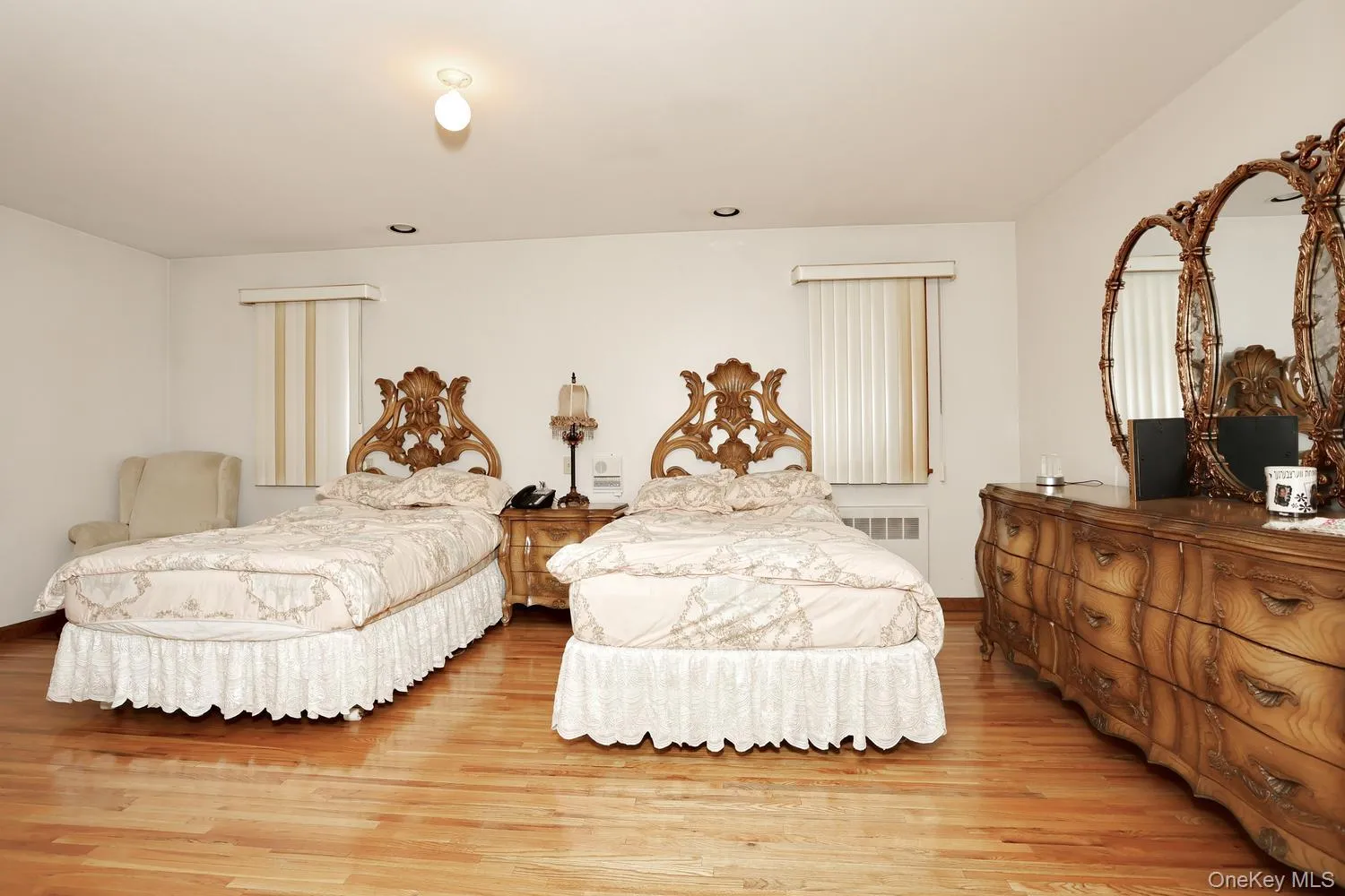 1 Morris Road, Ramapo, NY, 7 Bedrooms Bedrooms, 10 Rooms Rooms,3 BathroomsBathrooms,Residential,For Rent,Morris,0,1037963 1 Morris Road, Ramapo, NY, 7 Bedrooms Bedrooms, 10 Rooms Rooms,3 BathroomsBathrooms,Residential,For Rent,Morris,0,1037963