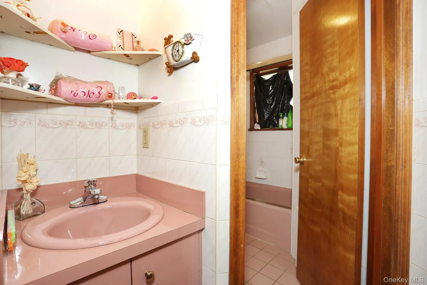 1 Morris Road, Ramapo, NY, 7 Bedrooms Bedrooms, 10 Rooms Rooms,3 BathroomsBathrooms,Residential,For Rent,Morris,0,1037963 1 Morris Road, Ramapo, NY, 7 Bedrooms Bedrooms, 10 Rooms Rooms,3 BathroomsBathrooms,Residential,For Rent,Morris,0,1037963