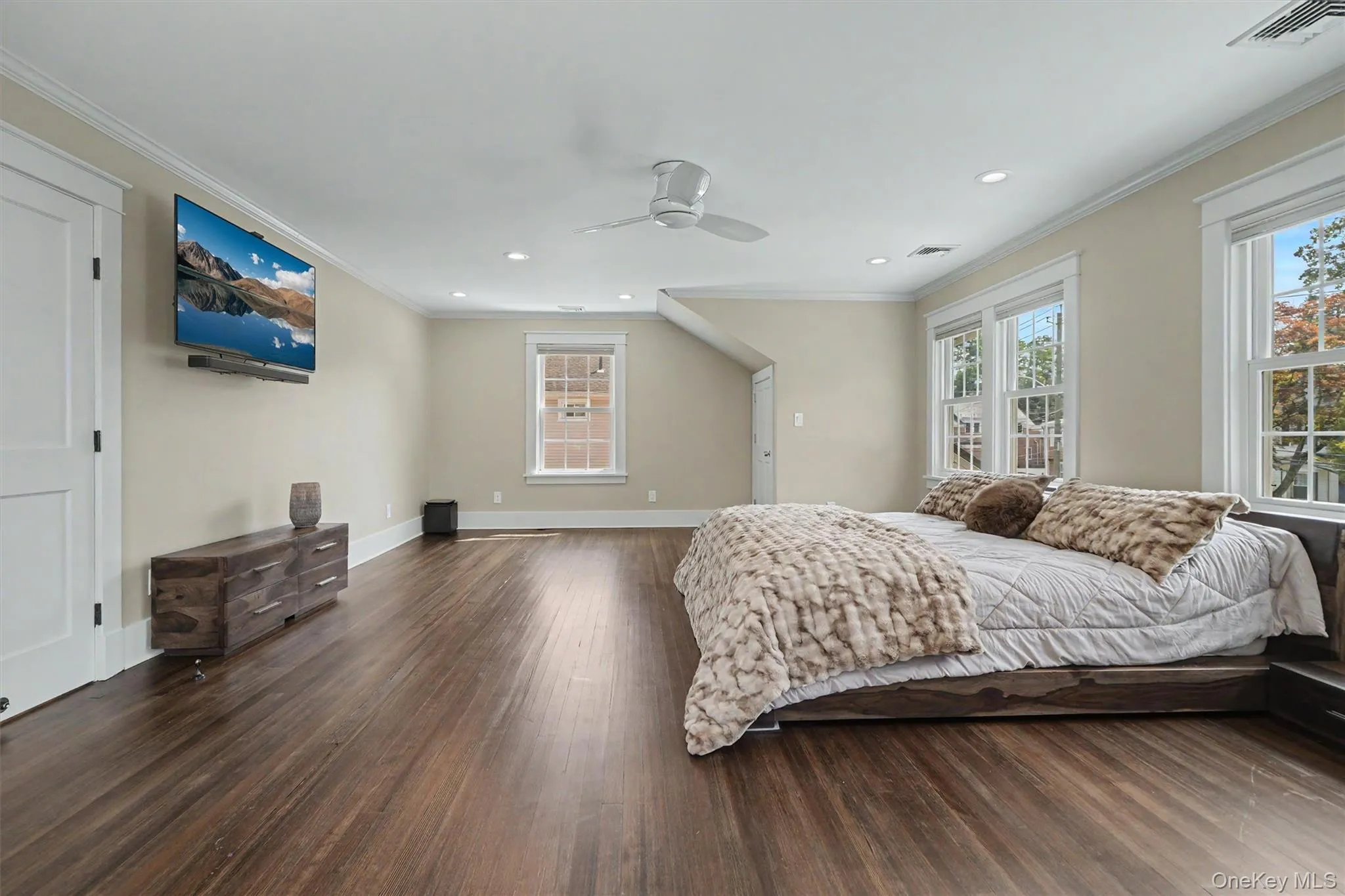 26 Gedney Terrace, White Plains, NY, 3 Bedrooms Bedrooms, 7 Rooms Rooms,2 BathroomsBathrooms,Residential,For Rent,Gedney,0,1037965 26 Gedney Terrace, White Plains, NY, 3 Bedrooms Bedrooms, 7 Rooms Rooms,2 BathroomsBathrooms,Residential,For Rent,Gedney,0,1037965