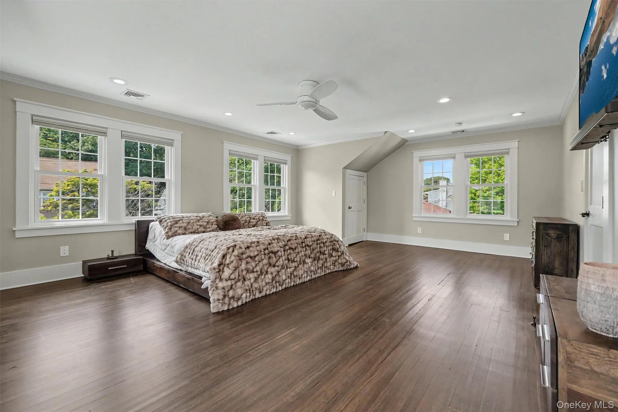 26 Gedney Terrace, White Plains, NY, 3 Bedrooms Bedrooms, 7 Rooms Rooms,2 BathroomsBathrooms,Residential,For Rent,Gedney,0,1037965 26 Gedney Terrace, White Plains, NY, 3 Bedrooms Bedrooms, 7 Rooms Rooms,2 BathroomsBathrooms,Residential,For Rent,Gedney,0,1037965