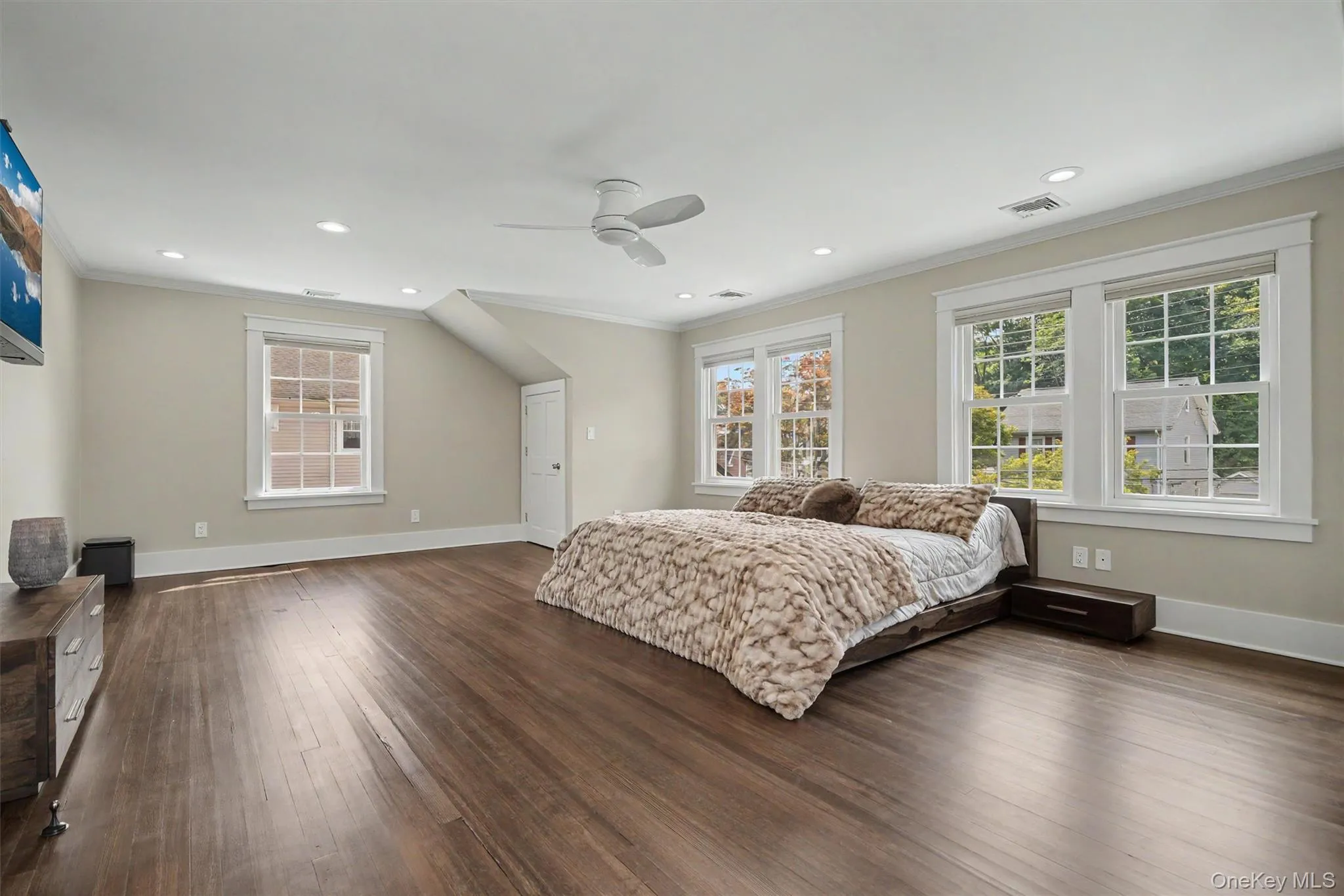 26 Gedney Terrace, White Plains, NY, 3 Bedrooms Bedrooms, 7 Rooms Rooms,2 BathroomsBathrooms,Residential,For Rent,Gedney,0,1037965 26 Gedney Terrace, White Plains, NY, 3 Bedrooms Bedrooms, 7 Rooms Rooms,2 BathroomsBathrooms,Residential,For Rent,Gedney,0,1037965