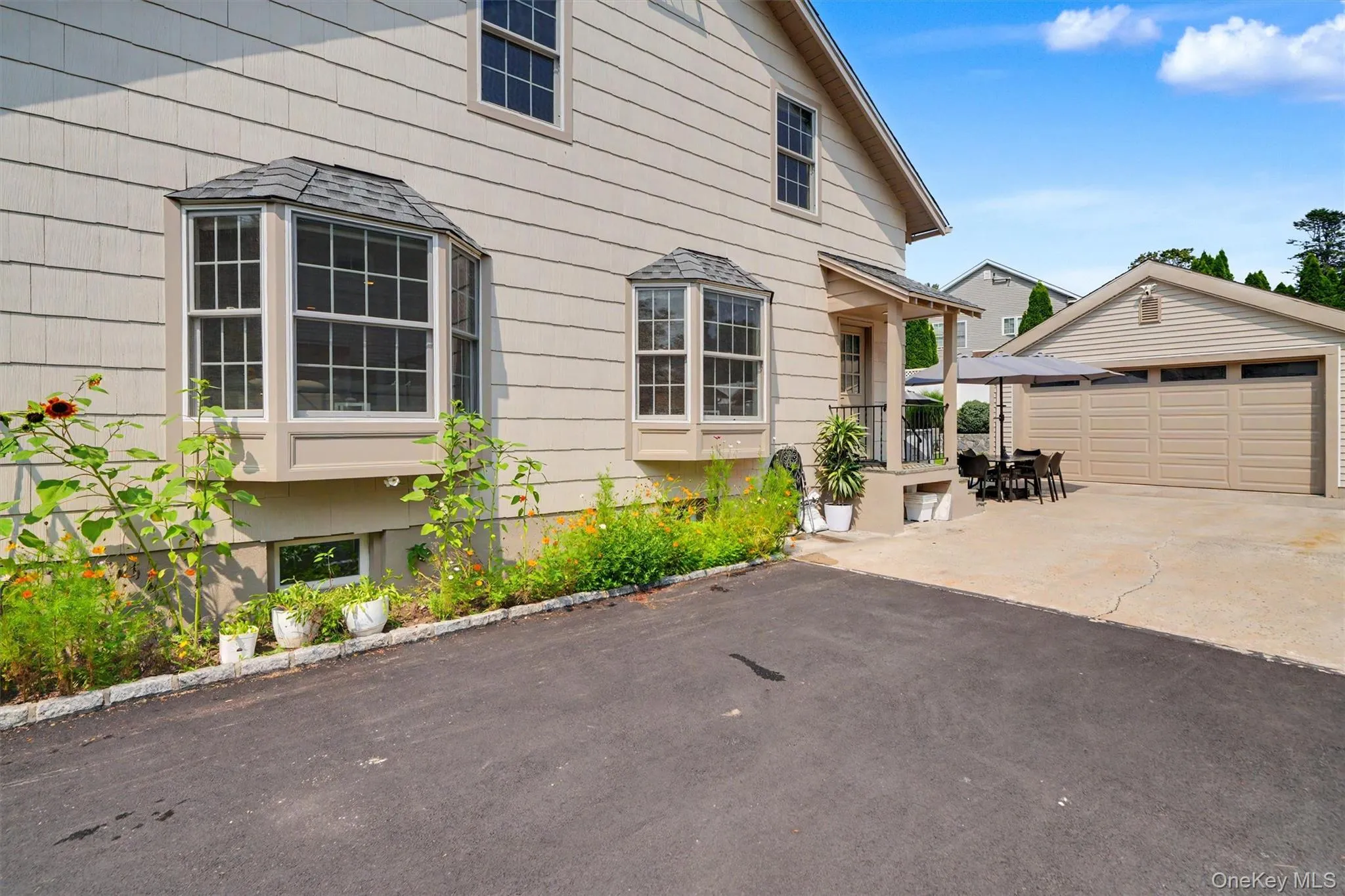 26 Gedney Terrace, White Plains, NY, 3 Bedrooms Bedrooms, 7 Rooms Rooms,2 BathroomsBathrooms,Residential,For Rent,Gedney,0,1037965 26 Gedney Terrace, White Plains, NY, 3 Bedrooms Bedrooms, 7 Rooms Rooms,2 BathroomsBathrooms,Residential,For Rent,Gedney,0,1037965