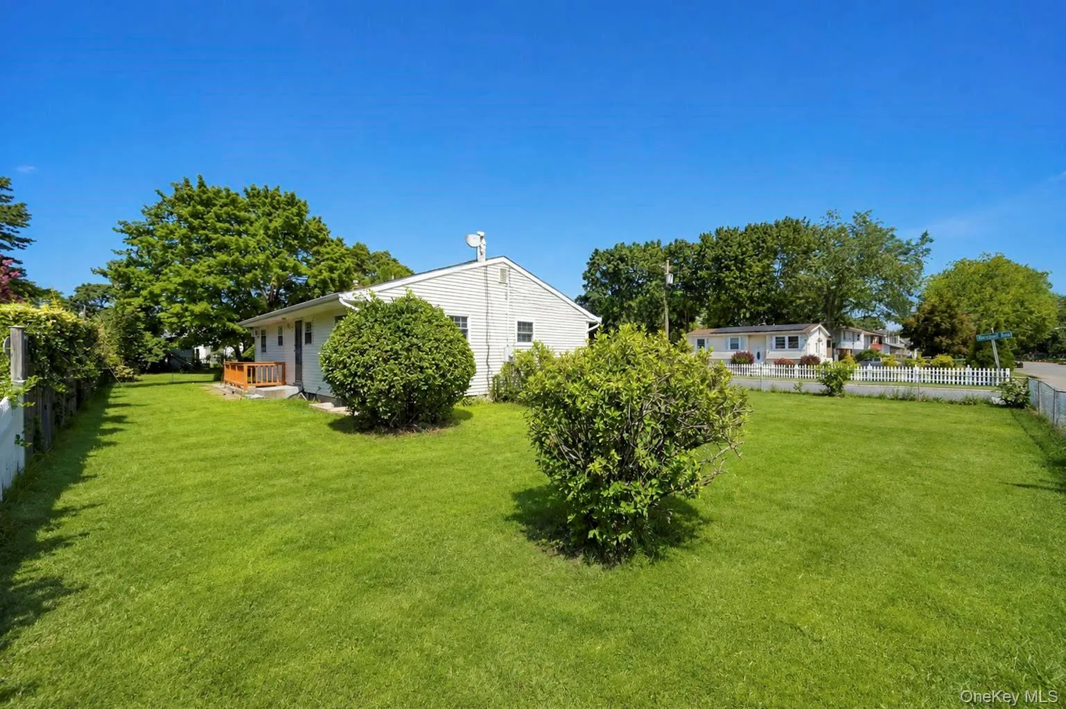 46 Marshall Avenue, Islip, NY, 3 Bedrooms Bedrooms, 5 Rooms Rooms,2 BathroomsBathrooms,Residential,For Rent,Marshall,0,1037972 46 Marshall Avenue, Islip, NY, 3 Bedrooms Bedrooms, 5 Rooms Rooms,2 BathroomsBathrooms,Residential,For Rent,Marshall,0,1037972