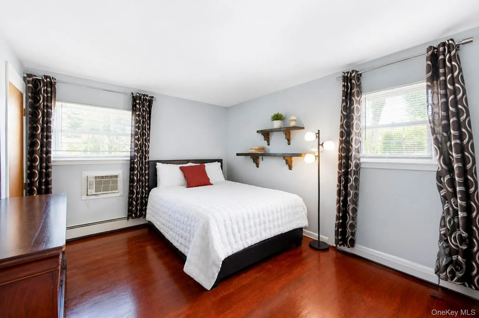 46 Marshall Avenue, Islip, NY, 3 Bedrooms Bedrooms, 5 Rooms Rooms,2 BathroomsBathrooms,Residential,For Rent,Marshall,0,1037972 46 Marshall Avenue, Islip, NY, 3 Bedrooms Bedrooms, 5 Rooms Rooms,2 BathroomsBathrooms,Residential,For Rent,Marshall,0,1037972