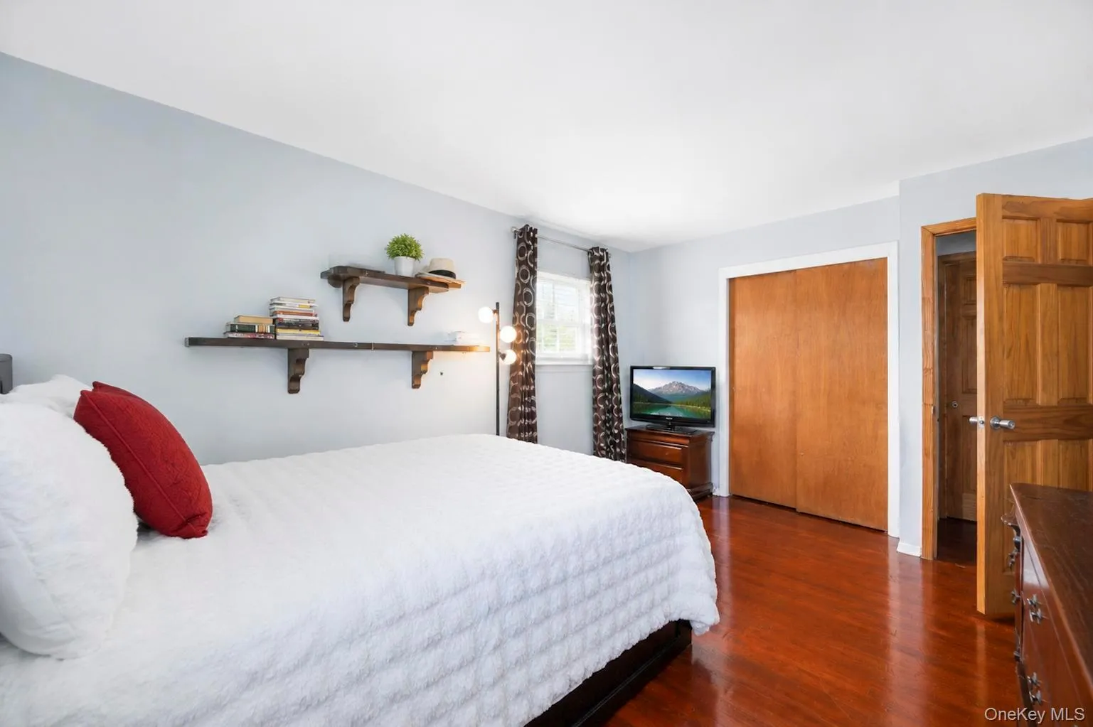 46 Marshall Avenue, Islip, NY, 3 Bedrooms Bedrooms, 5 Rooms Rooms,2 BathroomsBathrooms,Residential,For Rent,Marshall,0,1037972 46 Marshall Avenue, Islip, NY, 3 Bedrooms Bedrooms, 5 Rooms Rooms,2 BathroomsBathrooms,Residential,For Rent,Marshall,0,1037972