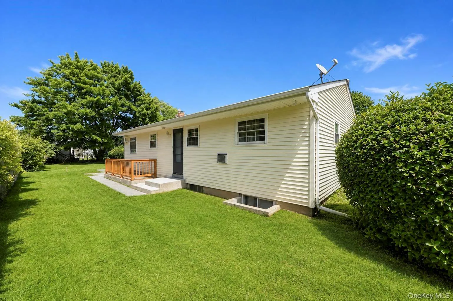46 Marshall Avenue, Islip, NY, 3 Bedrooms Bedrooms, 5 Rooms Rooms,2 BathroomsBathrooms,Residential,For Rent,Marshall,0,1037972 46 Marshall Avenue, Islip, NY, 3 Bedrooms Bedrooms, 5 Rooms Rooms,2 BathroomsBathrooms,Residential,For Rent,Marshall,0,1037972