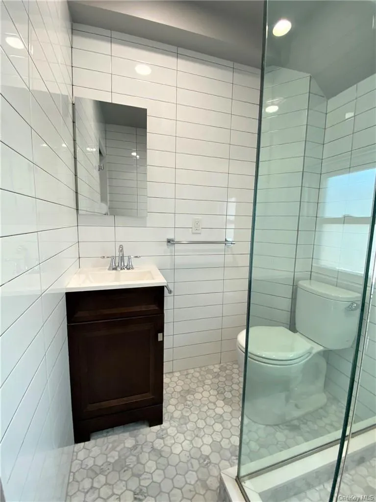 86 Main Street, Greenburgh, NY, 1 Bedroom Bedrooms, 3 Rooms Rooms,1 BathroomBathrooms,Residential Lease,For Rent,Main,0,1037985 86 Main Street, Greenburgh, NY, 1 Bedroom Bedrooms, 3 Rooms Rooms,1 BathroomBathrooms,Residential Lease,For Rent,Main,0,1037985