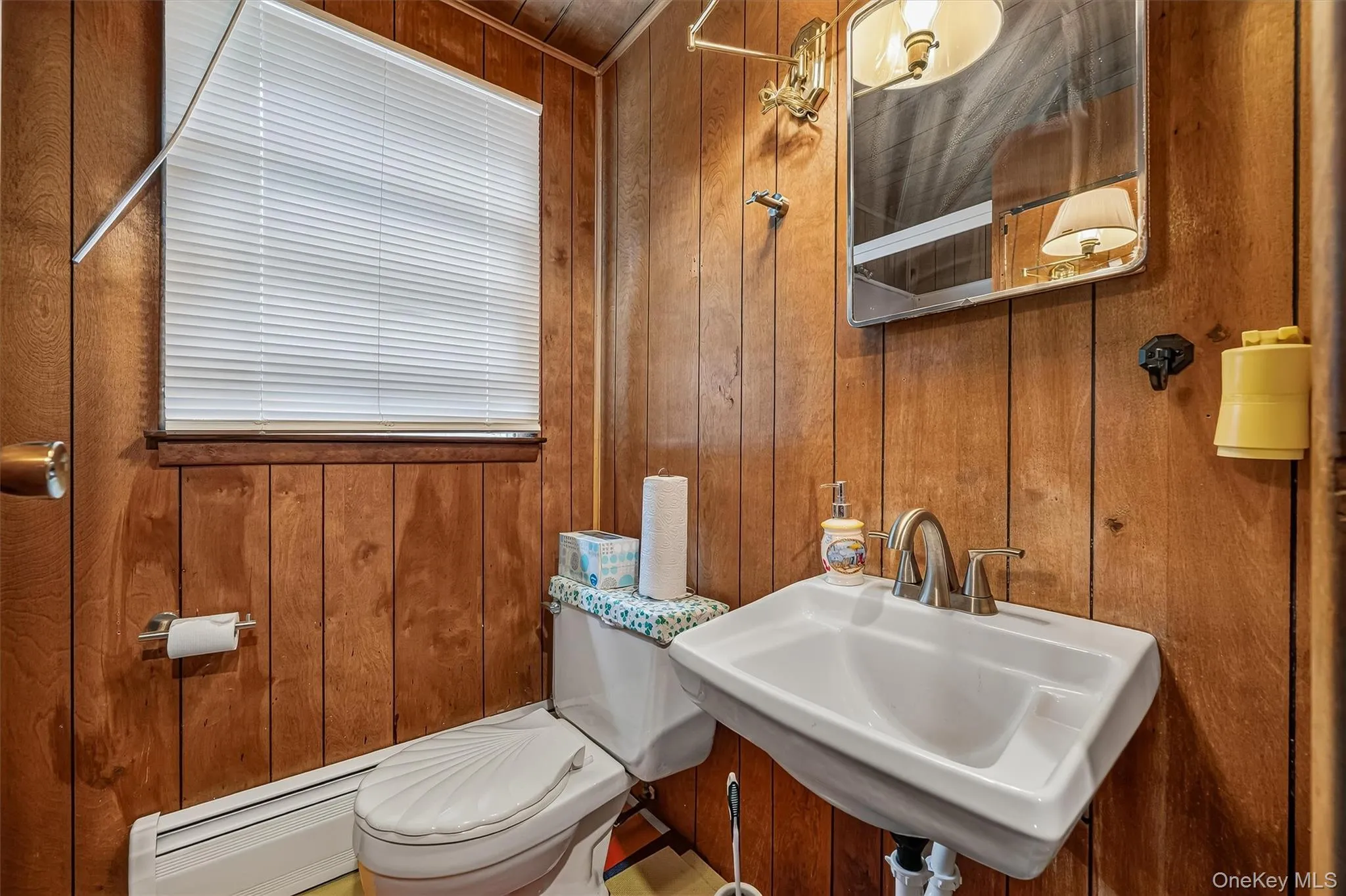 2nd Bathroom 2nd Bathroom