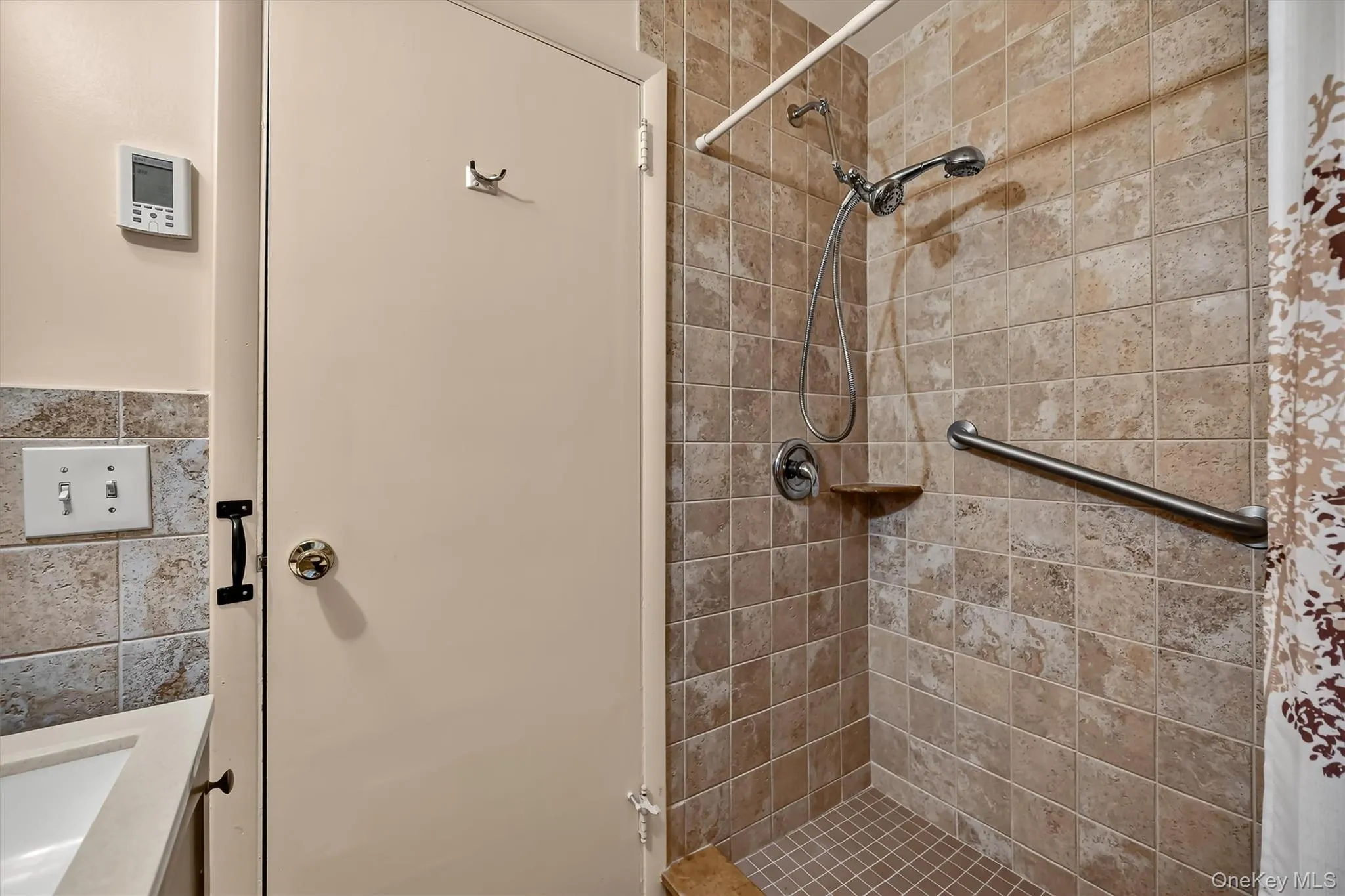 Ceramic Tile Ceramic Tile