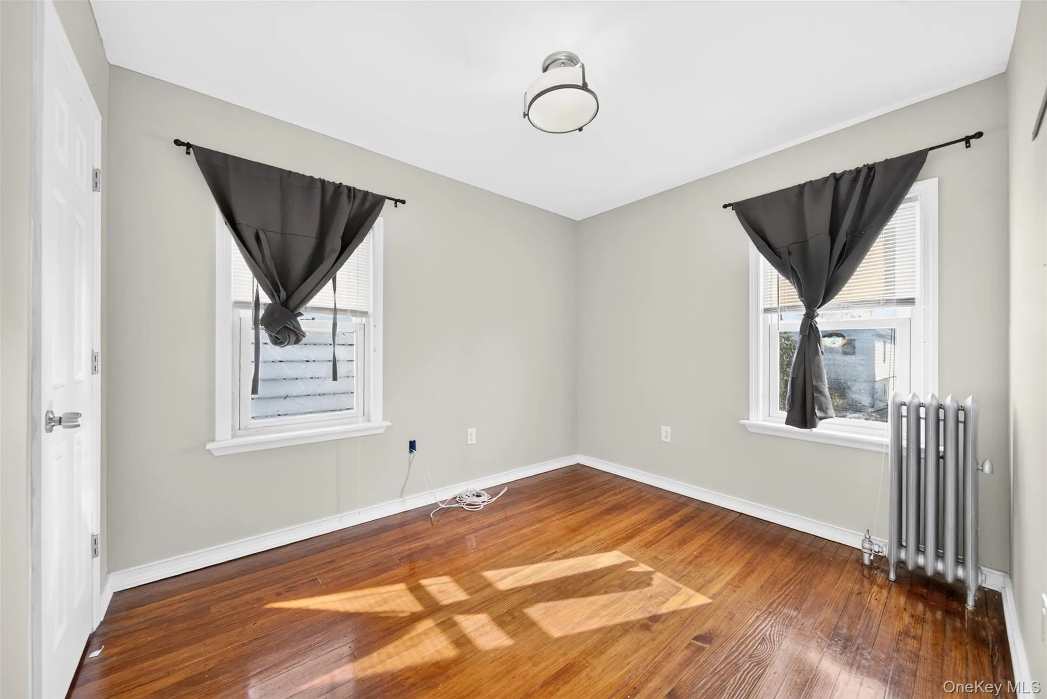 8816 204th Street, New York, NY, 3 Bedrooms Bedrooms, 6 Rooms Rooms,2 BathroomsBathrooms,Residential,For Rent,204th,0,1037989 8816 204th Street, New York, NY, 3 Bedrooms Bedrooms, 6 Rooms Rooms,2 BathroomsBathrooms,Residential,For Rent,204th,0,1037989