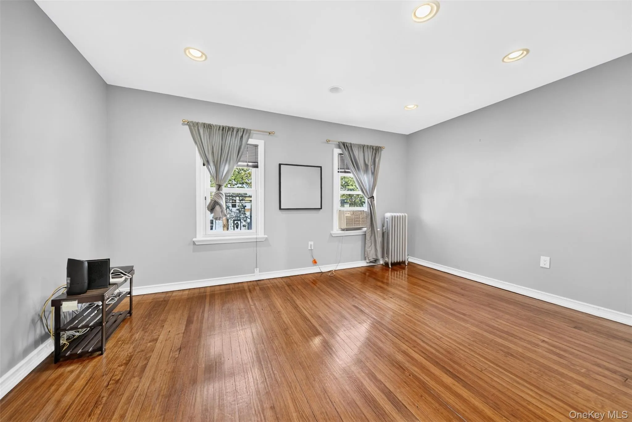 8816 204th Street, New York, NY, 3 Bedrooms Bedrooms, 6 Rooms Rooms,2 BathroomsBathrooms,Residential,For Rent,204th,0,1037989 8816 204th Street, New York, NY, 3 Bedrooms Bedrooms, 6 Rooms Rooms,2 BathroomsBathrooms,Residential,For Rent,204th,0,1037989