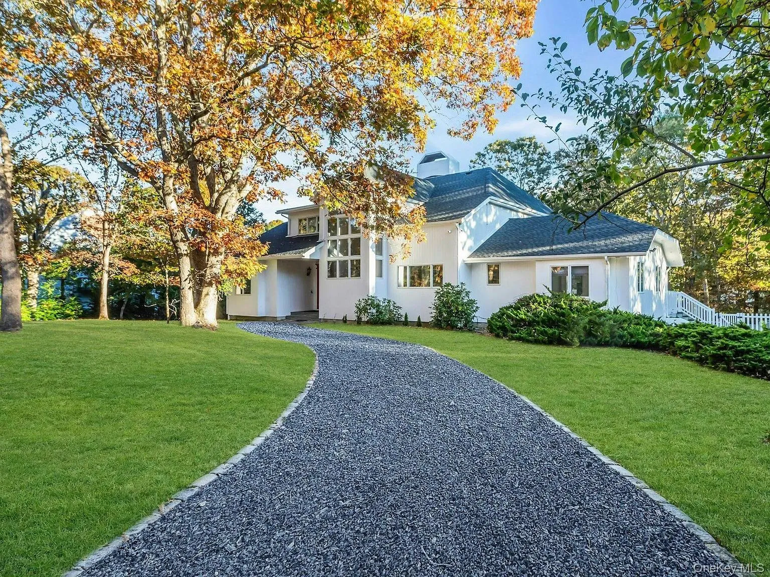 19 Bay Woods Drive, Southampton, NY, 3 Bedrooms Bedrooms, 8 Rooms Rooms,4 BathroomsBathrooms,Residential,For Rent,Bay Woods,0,1037991 19 Bay Woods Drive, Southampton, NY, 3 Bedrooms Bedrooms, 8 Rooms Rooms,4 BathroomsBathrooms,Residential,For Rent,Bay Woods,0,1037991