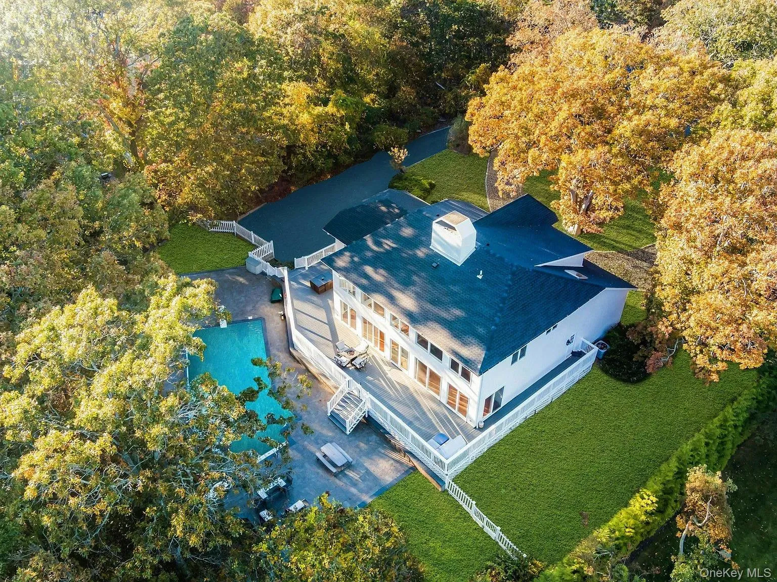19 Bay Woods Drive, Southampton, NY, 3 Bedrooms Bedrooms, 8 Rooms Rooms,4 BathroomsBathrooms,Residential,For Rent,Bay Woods,0,1037991 19 Bay Woods Drive, Southampton, NY, 3 Bedrooms Bedrooms, 8 Rooms Rooms,4 BathroomsBathrooms,Residential,For Rent,Bay Woods,0,1037991