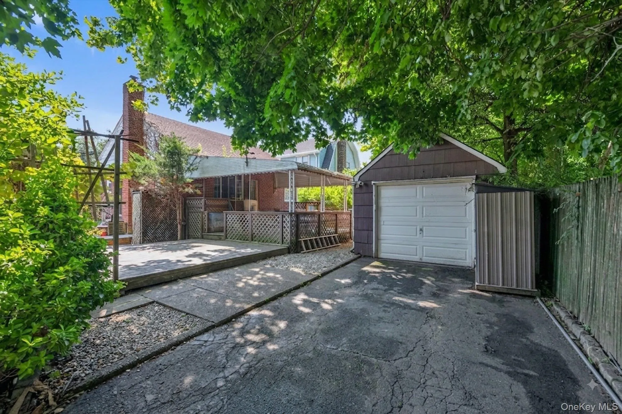 Driveway - Virtually Emptied Driveway - Virtually Emptied