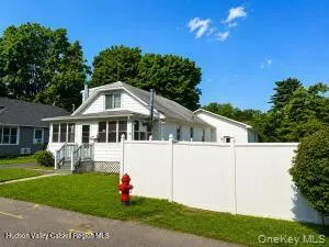 1011 Columbia Street, Kingston, NY, 4 Bedrooms Bedrooms, 5 Rooms Rooms,1 BathroomBathrooms,Residential,For Rent,Columbia,0,1037994 1011 Columbia Street, Kingston, NY, 4 Bedrooms Bedrooms, 5 Rooms Rooms,1 BathroomBathrooms,Residential,For Rent,Columbia,0,1037994