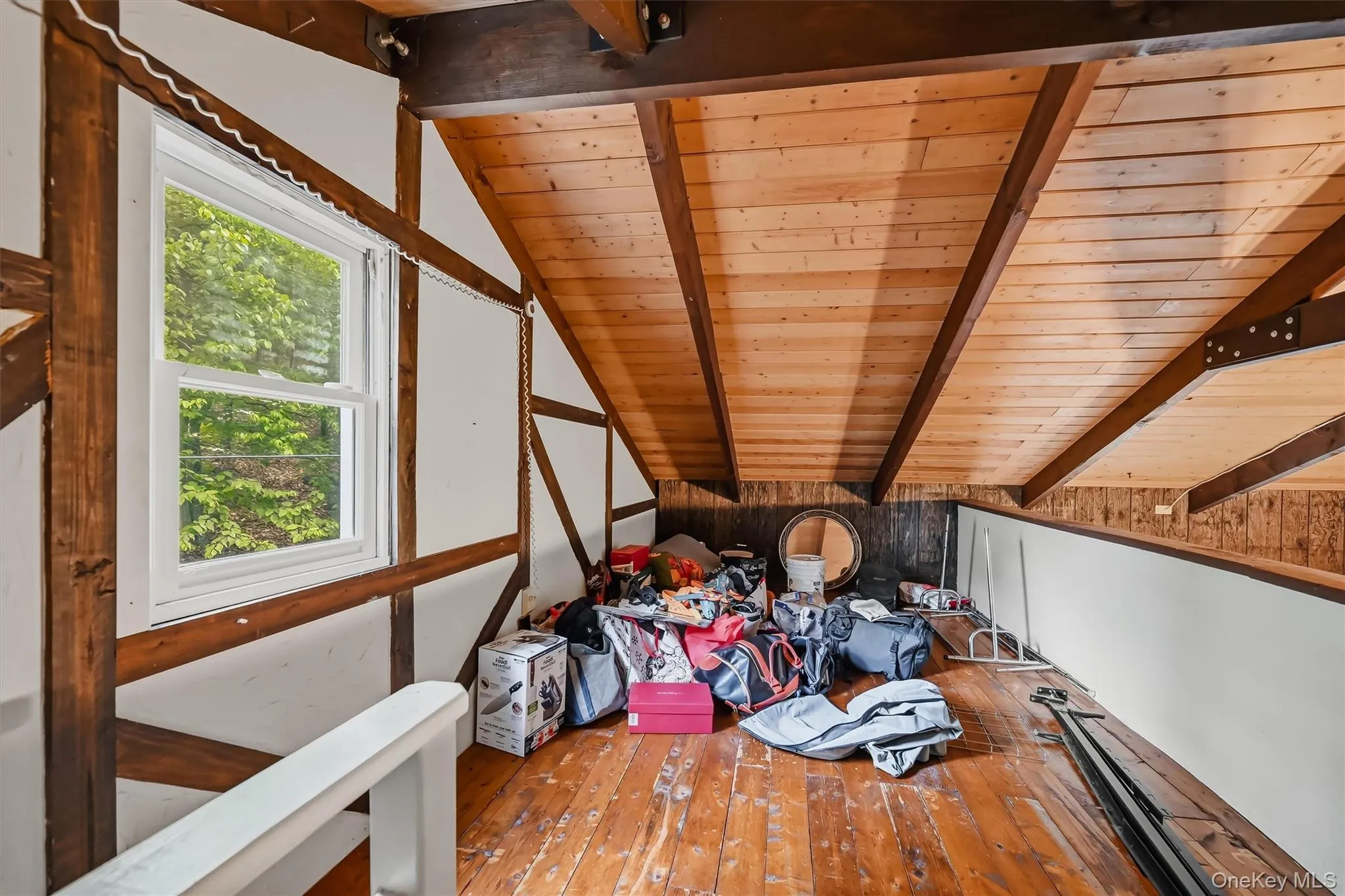 15 Overlook Drive, Woodbury, NY, 3 Bedrooms Bedrooms, 7 Rooms Rooms,2 BathroomsBathrooms,Residential,For Rent,Overlook,0,1037999 15 Overlook Drive, Woodbury, NY, 3 Bedrooms Bedrooms, 7 Rooms Rooms,2 BathroomsBathrooms,Residential,For Rent,Overlook,0,1037999