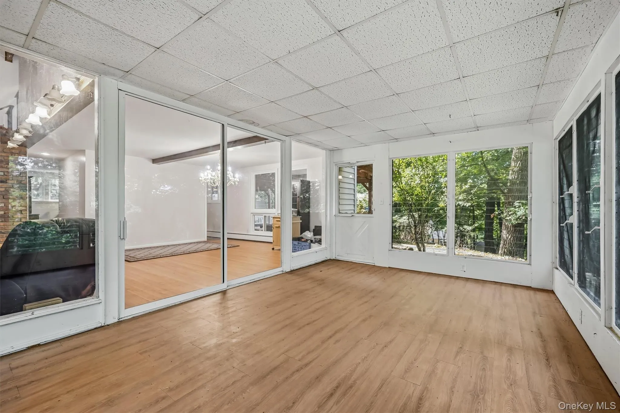 15 Overlook Drive, Woodbury, NY, 3 Bedrooms Bedrooms, 7 Rooms Rooms,2 BathroomsBathrooms,Residential,For Rent,Overlook,0,1037999 15 Overlook Drive, Woodbury, NY, 3 Bedrooms Bedrooms, 7 Rooms Rooms,2 BathroomsBathrooms,Residential,For Rent,Overlook,0,1037999
