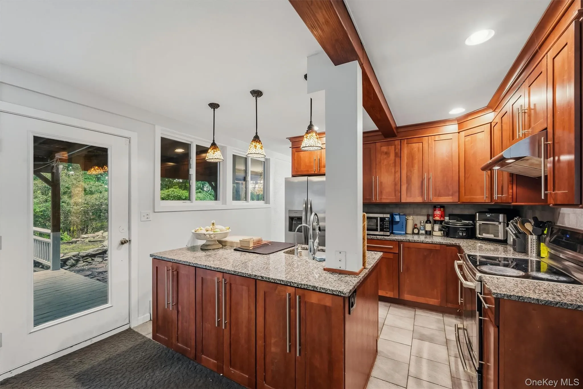15 Overlook Drive, Woodbury, NY, 3 Bedrooms Bedrooms, 7 Rooms Rooms,2 BathroomsBathrooms,Residential,For Rent,Overlook,0,1037999 15 Overlook Drive, Woodbury, NY, 3 Bedrooms Bedrooms, 7 Rooms Rooms,2 BathroomsBathrooms,Residential,For Rent,Overlook,0,1037999