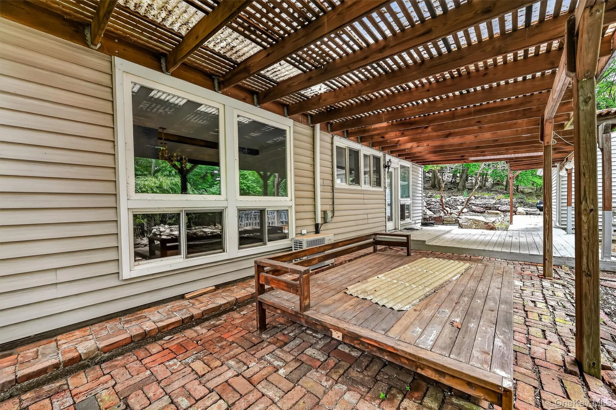 15 Overlook Drive, Woodbury, NY, 3 Bedrooms Bedrooms, 7 Rooms Rooms,2 BathroomsBathrooms,Residential,For Rent,Overlook,0,1037999 15 Overlook Drive, Woodbury, NY, 3 Bedrooms Bedrooms, 7 Rooms Rooms,2 BathroomsBathrooms,Residential,For Rent,Overlook,0,1037999