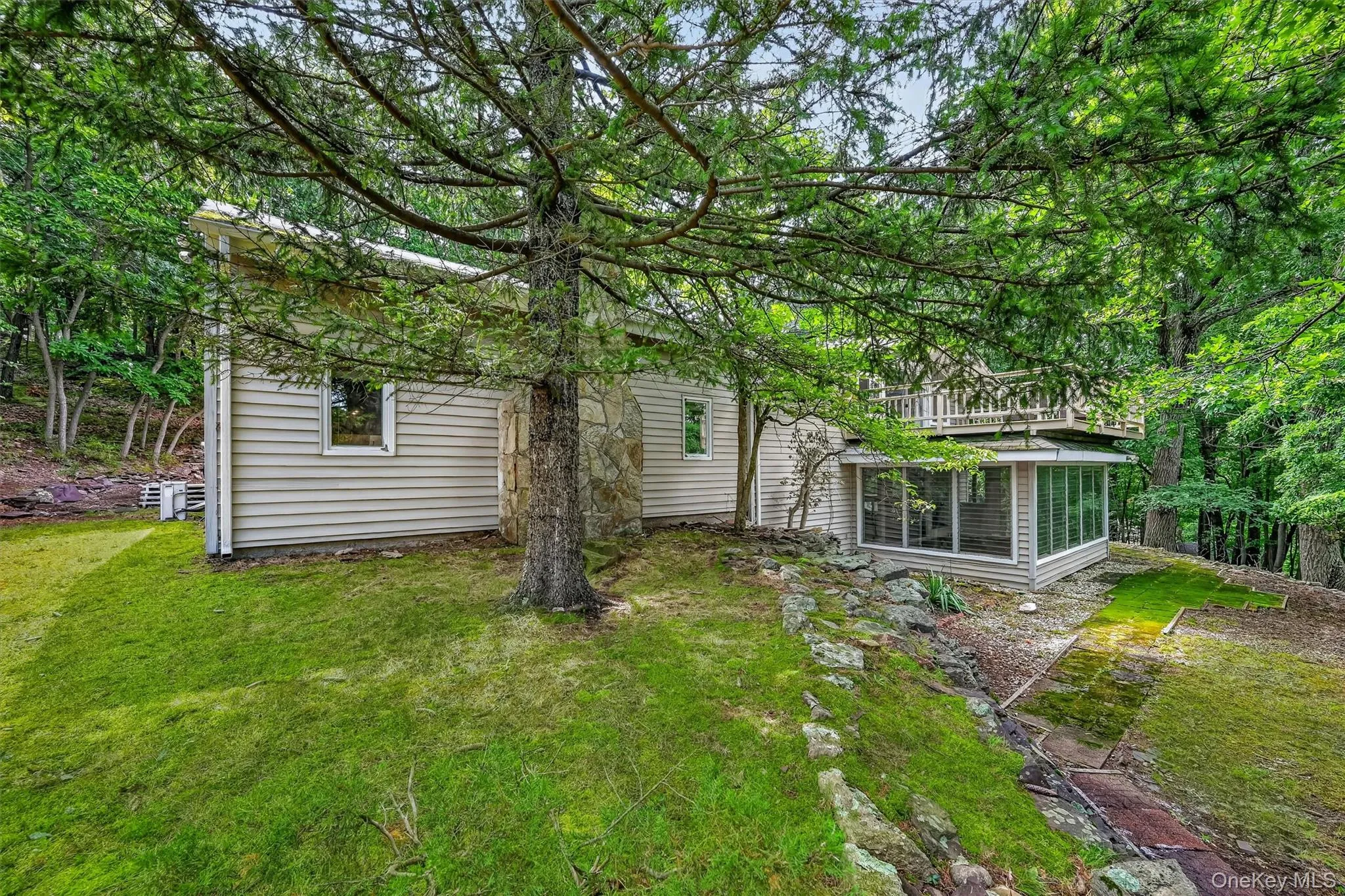 15 Overlook Drive, Woodbury, NY, 3 Bedrooms Bedrooms, 7 Rooms Rooms,2 BathroomsBathrooms,Residential,For Rent,Overlook,0,1037999 15 Overlook Drive, Woodbury, NY, 3 Bedrooms Bedrooms, 7 Rooms Rooms,2 BathroomsBathrooms,Residential,For Rent,Overlook,0,1037999