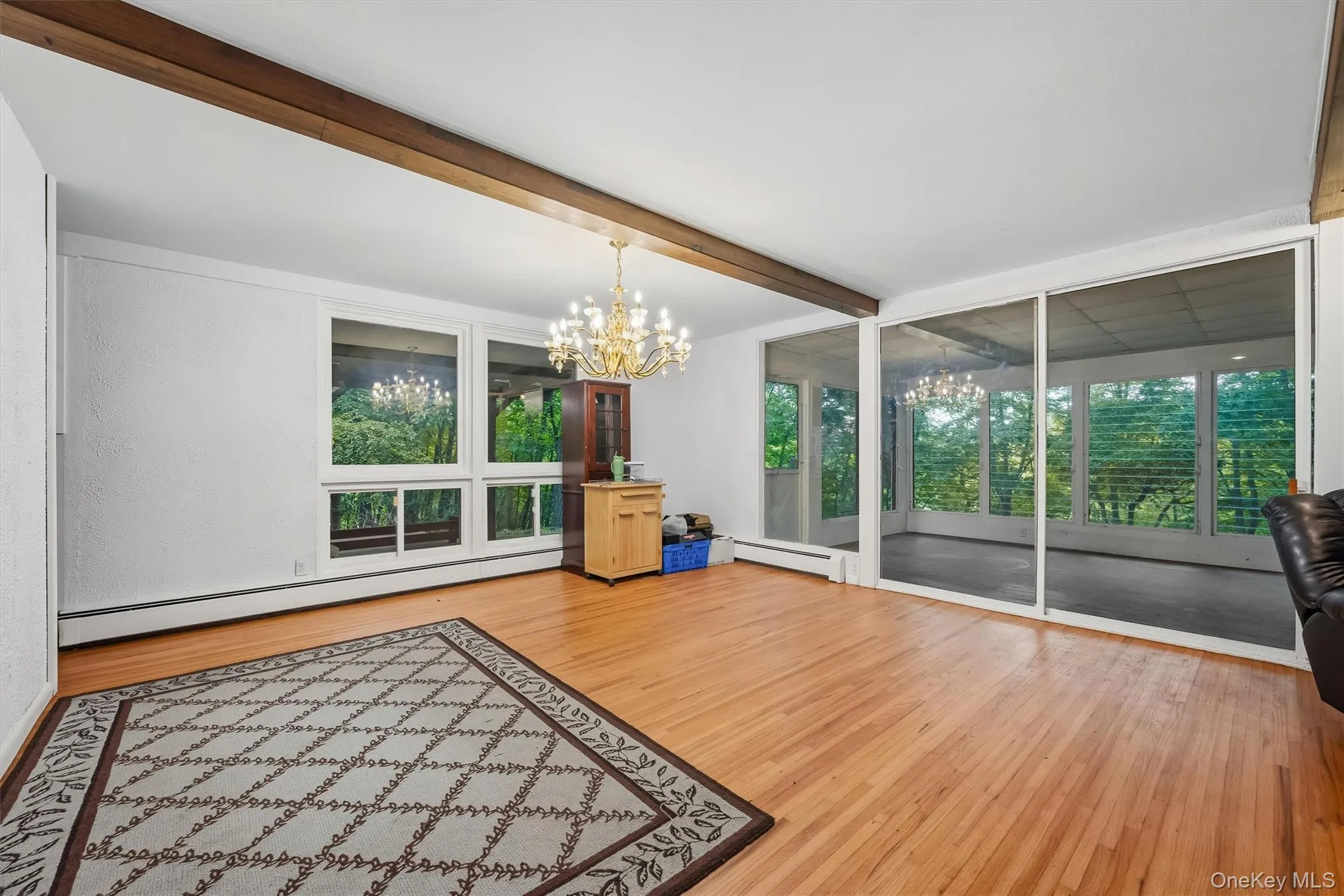 15 Overlook Drive, Woodbury, NY, 3 Bedrooms Bedrooms, 7 Rooms Rooms,2 BathroomsBathrooms,Residential,For Rent,Overlook,0,1037999 15 Overlook Drive, Woodbury, NY, 3 Bedrooms Bedrooms, 7 Rooms Rooms,2 BathroomsBathrooms,Residential,For Rent,Overlook,0,1037999
