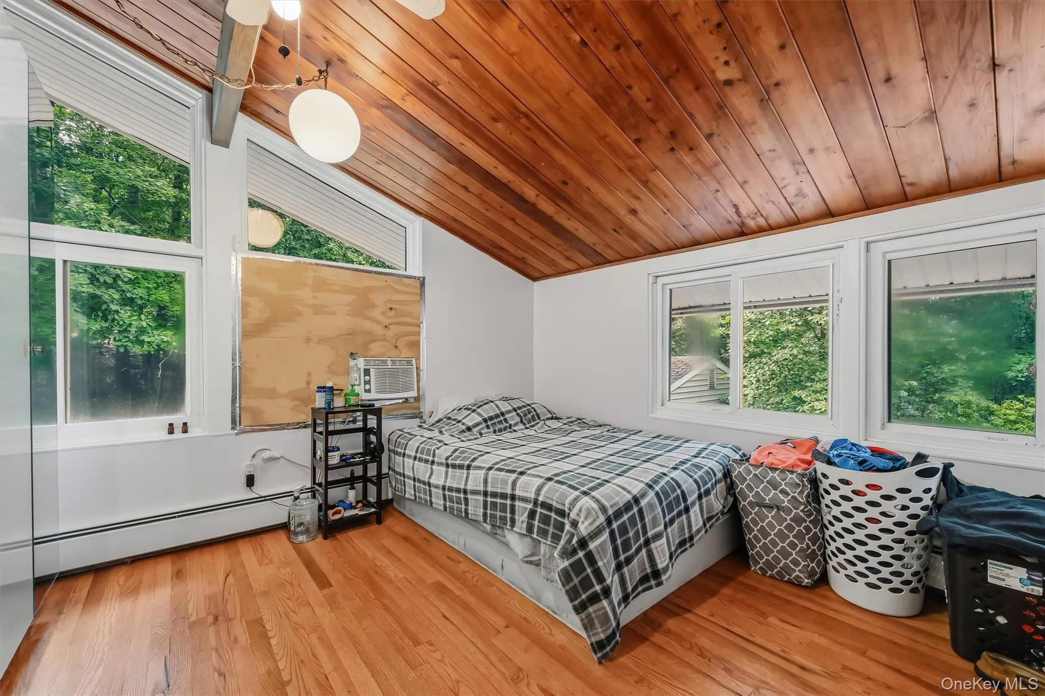 15 Overlook Drive, Woodbury, NY, 3 Bedrooms Bedrooms, 7 Rooms Rooms,2 BathroomsBathrooms,Residential,For Rent,Overlook,0,1037999 15 Overlook Drive, Woodbury, NY, 3 Bedrooms Bedrooms, 7 Rooms Rooms,2 BathroomsBathrooms,Residential,For Rent,Overlook,0,1037999