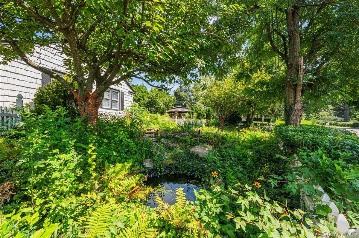 1155 Webster Avenue, New Rochelle, NY, 4 Bedrooms Bedrooms, 9 Rooms Rooms,3 BathroomsBathrooms,Residential Lease,For Rent,Webster,0,1038002 1155 Webster Avenue, New Rochelle, NY, 4 Bedrooms Bedrooms, 9 Rooms Rooms,3 BathroomsBathrooms,Residential Lease,For Rent,Webster,0,1038002