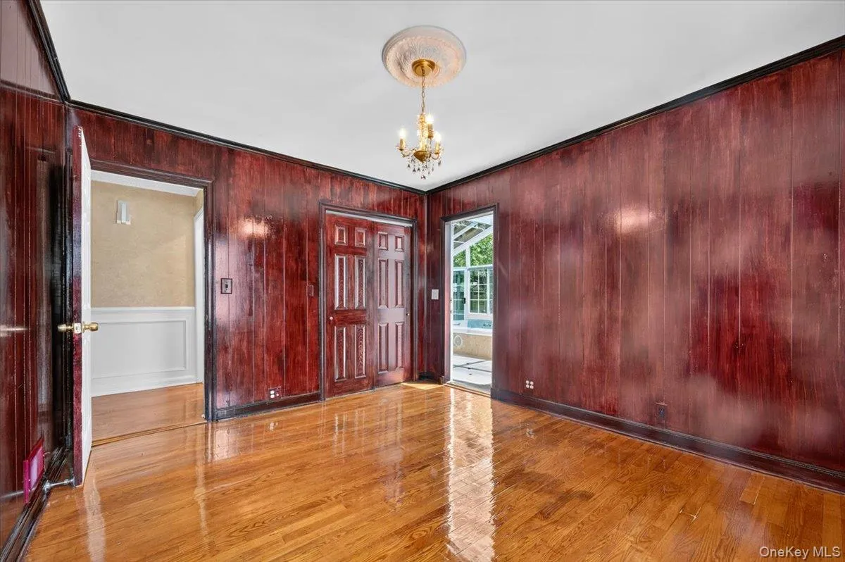 1155 Webster Avenue, New Rochelle, NY, 4 Bedrooms Bedrooms, 9 Rooms Rooms,3 BathroomsBathrooms,Residential Lease,For Rent,Webster,0,1038002 1155 Webster Avenue, New Rochelle, NY, 4 Bedrooms Bedrooms, 9 Rooms Rooms,3 BathroomsBathrooms,Residential Lease,For Rent,Webster,0,1038002