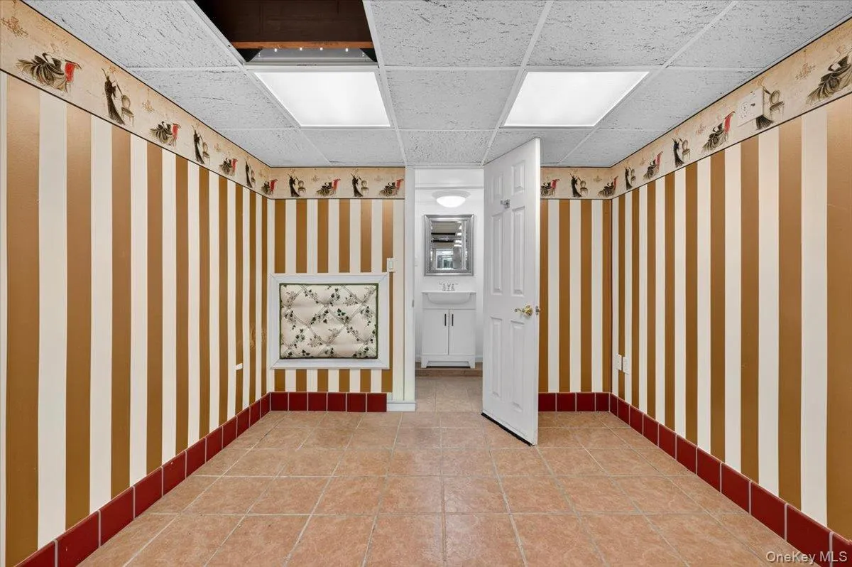 1155 Webster Avenue, New Rochelle, NY, 4 Bedrooms Bedrooms, 9 Rooms Rooms,3 BathroomsBathrooms,Residential Lease,For Rent,Webster,0,1038002 1155 Webster Avenue, New Rochelle, NY, 4 Bedrooms Bedrooms, 9 Rooms Rooms,3 BathroomsBathrooms,Residential Lease,For Rent,Webster,0,1038002