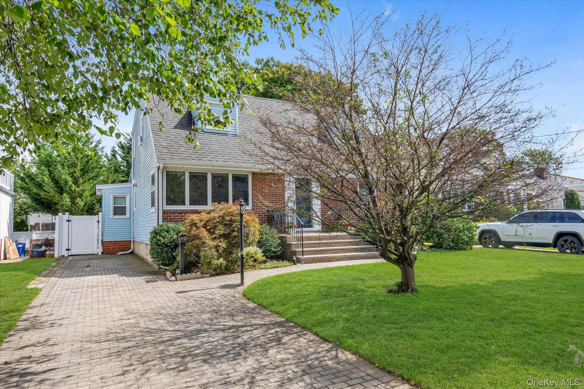 4 Rhame Avenue, Hempstead, NY, 5 Bedrooms Bedrooms, 10 Rooms Rooms,2 BathroomsBathrooms,Residential,For Rent,Rhame,0,1038003 4 Rhame Avenue, Hempstead, NY, 5 Bedrooms Bedrooms, 10 Rooms Rooms,2 BathroomsBathrooms,Residential,For Rent,Rhame,0,1038003