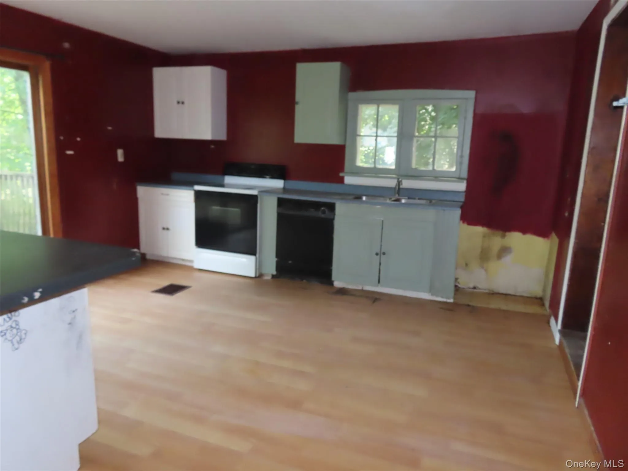 4 Wilbur Road, Pleasant Valley, NY, 2 Bedrooms Bedrooms, 5 Rooms Rooms,1 BathroomBathrooms,Residential,For Rent,Wilbur,0,1038005 4 Wilbur Road, Pleasant Valley, NY, 2 Bedrooms Bedrooms, 5 Rooms Rooms,1 BathroomBathrooms,Residential,For Rent,Wilbur,0,1038005