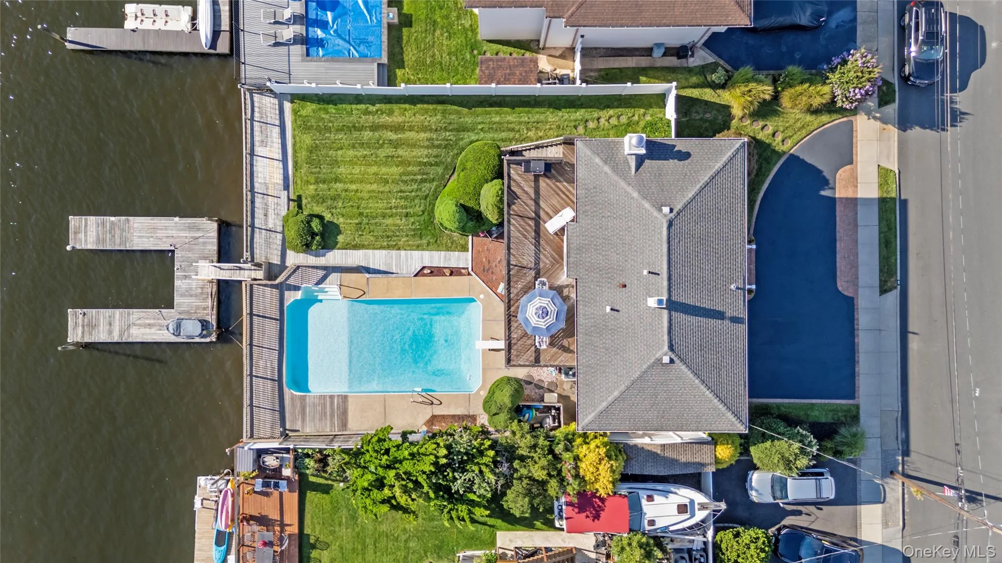 2718 Riverside Drive, Hempstead, NY, 3 Bedrooms Bedrooms, 8 Rooms Rooms,1 BathroomBathrooms,Residential,For Rent,Riverside,0,1038010 2718 Riverside Drive, Hempstead, NY, 3 Bedrooms Bedrooms, 8 Rooms Rooms,1 BathroomBathrooms,Residential,For Rent,Riverside,0,1038010