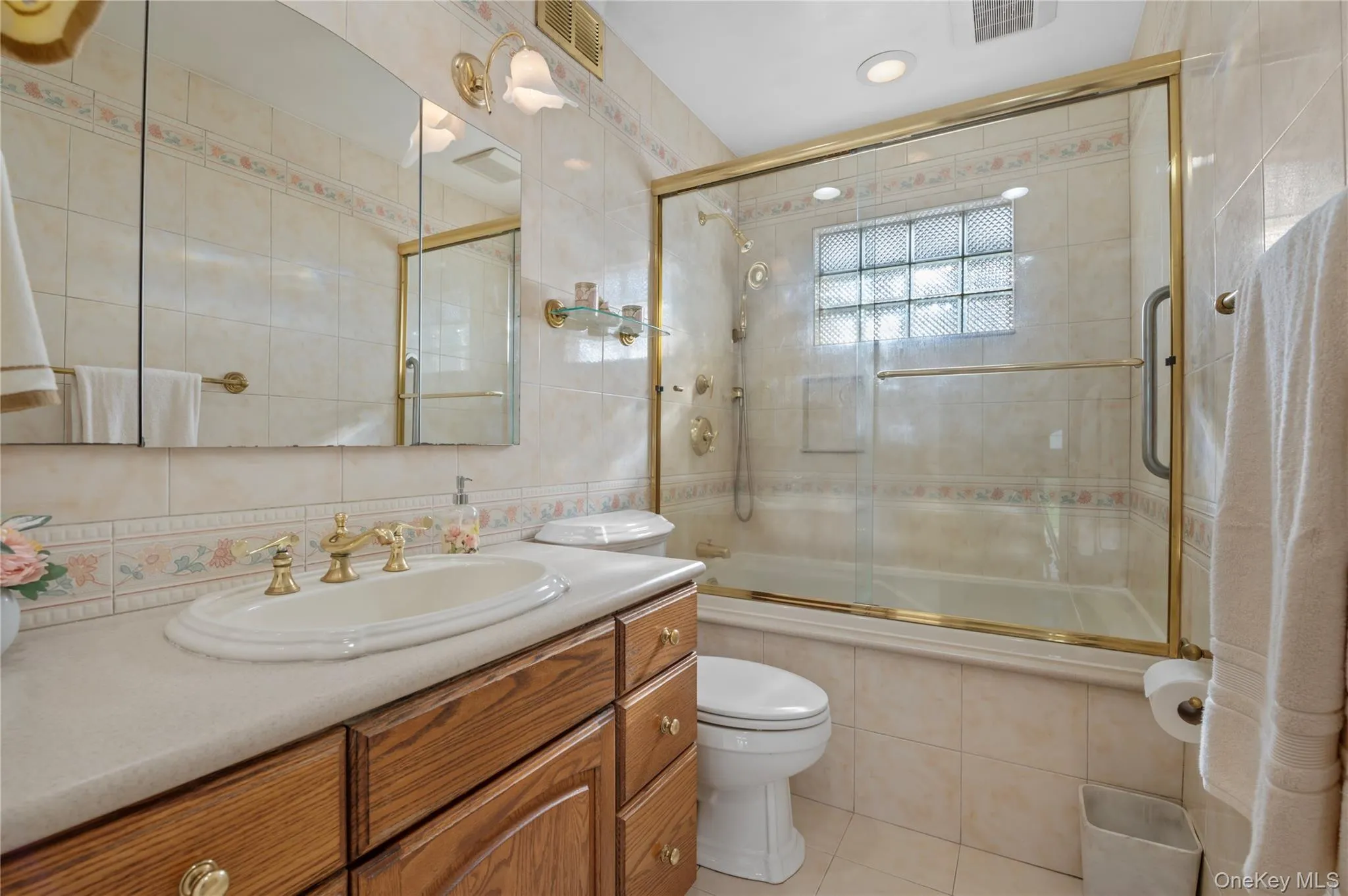 2718 Riverside Drive, Hempstead, NY, 3 Bedrooms Bedrooms, 8 Rooms Rooms,1 BathroomBathrooms,Residential,For Rent,Riverside,0,1038010 2718 Riverside Drive, Hempstead, NY, 3 Bedrooms Bedrooms, 8 Rooms Rooms,1 BathroomBathrooms,Residential,For Rent,Riverside,0,1038010