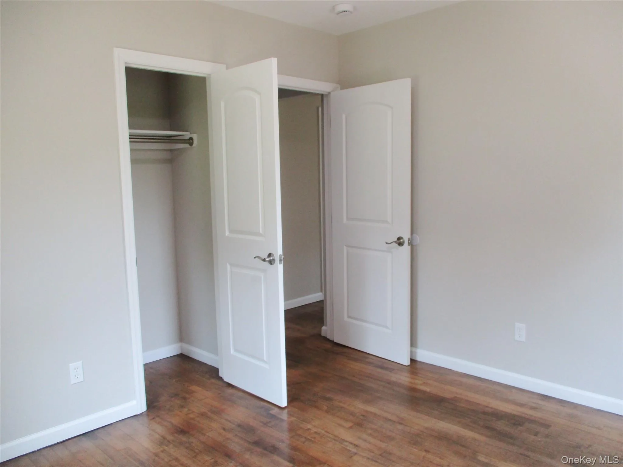 554 Mill Road, Brookhaven, NY, 3 Bedrooms Bedrooms, 8 Rooms Rooms,2 BathroomsBathrooms,Residential,For Rent,Mill,0,1038012 554 Mill Road, Brookhaven, NY, 3 Bedrooms Bedrooms, 8 Rooms Rooms,2 BathroomsBathrooms,Residential,For Rent,Mill,0,1038012