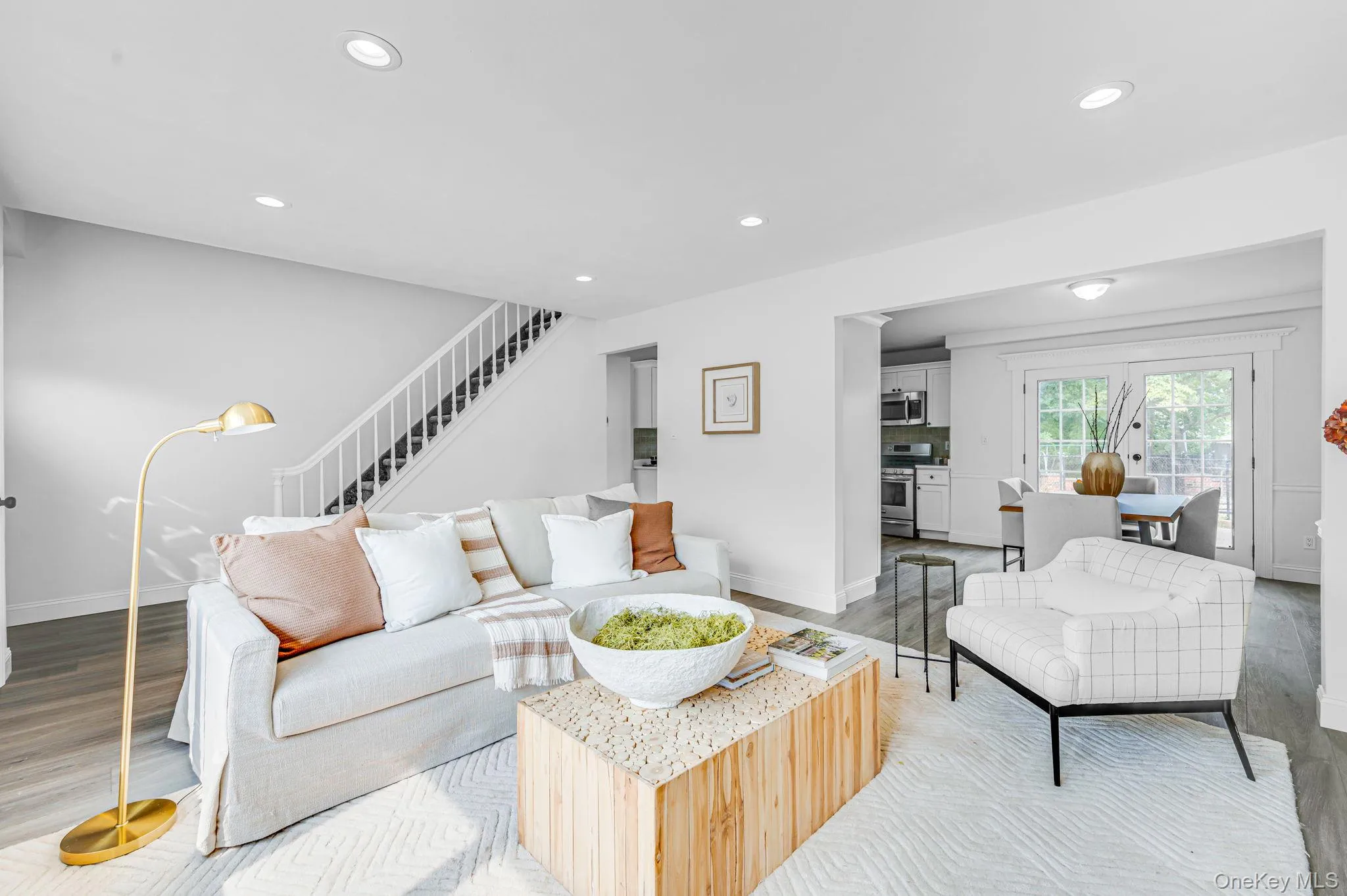 23 Dellmarie Lane, Smithtown, NY, 4 Bedrooms Bedrooms, 8 Rooms Rooms,2 BathroomsBathrooms,Residential,For Rent,Dellmarie,0,1038013 23 Dellmarie Lane, Smithtown, NY, 4 Bedrooms Bedrooms, 8 Rooms Rooms,2 BathroomsBathrooms,Residential,For Rent,Dellmarie,0,1038013