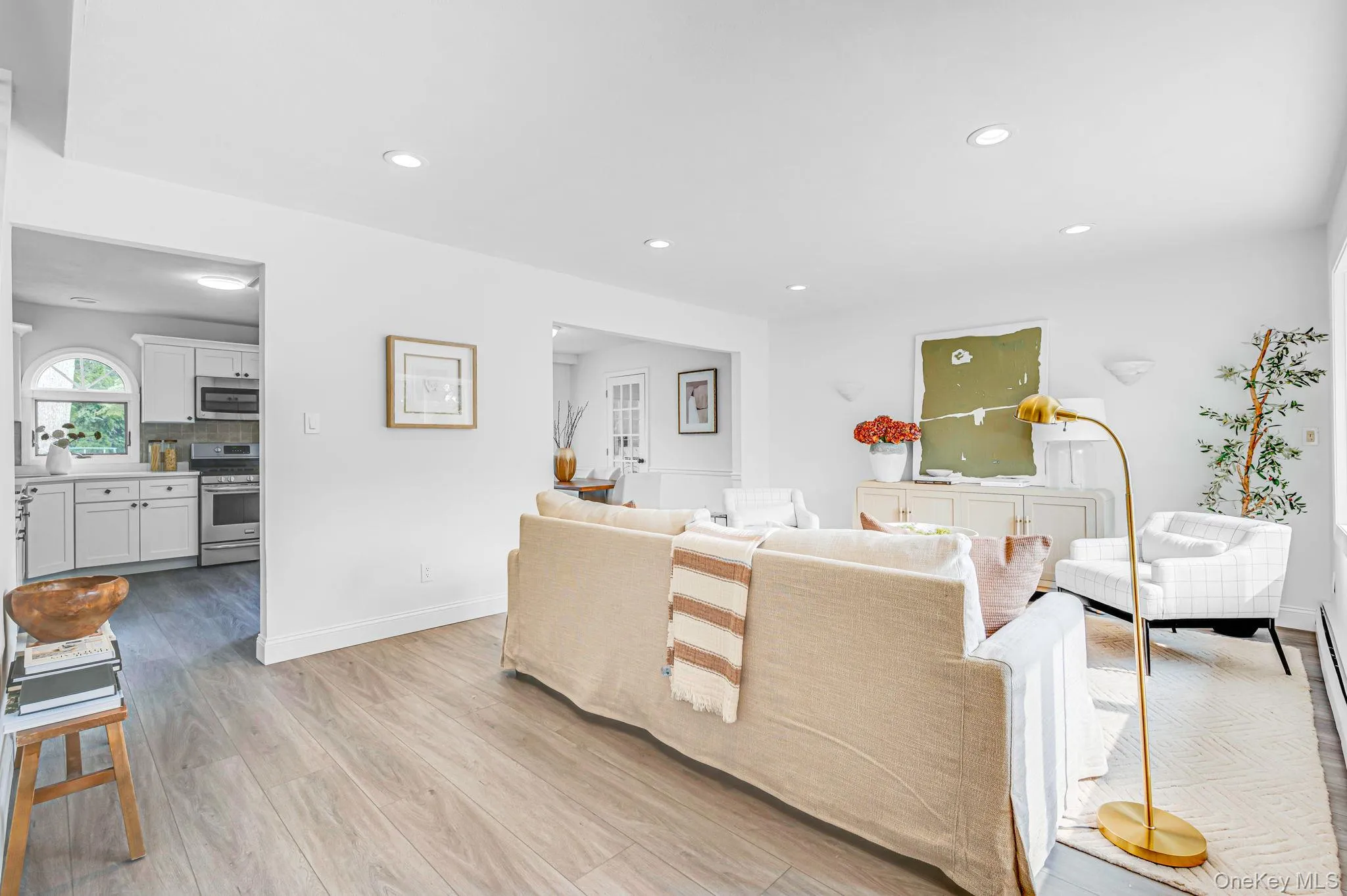 23 Dellmarie Lane, Smithtown, NY, 4 Bedrooms Bedrooms, 8 Rooms Rooms,2 BathroomsBathrooms,Residential,For Rent,Dellmarie,0,1038013 23 Dellmarie Lane, Smithtown, NY, 4 Bedrooms Bedrooms, 8 Rooms Rooms,2 BathroomsBathrooms,Residential,For Rent,Dellmarie,0,1038013